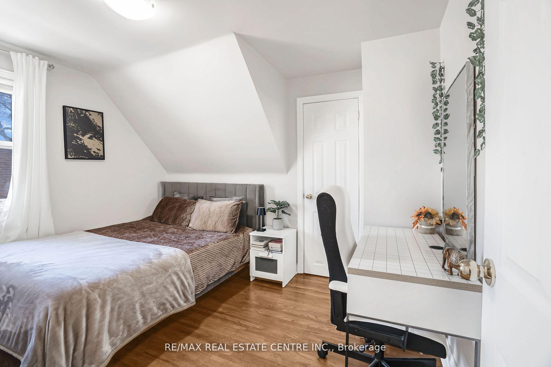 Photo 25 of 401 Elgin St Street E, Oshawa, O'Neill — HOMEH