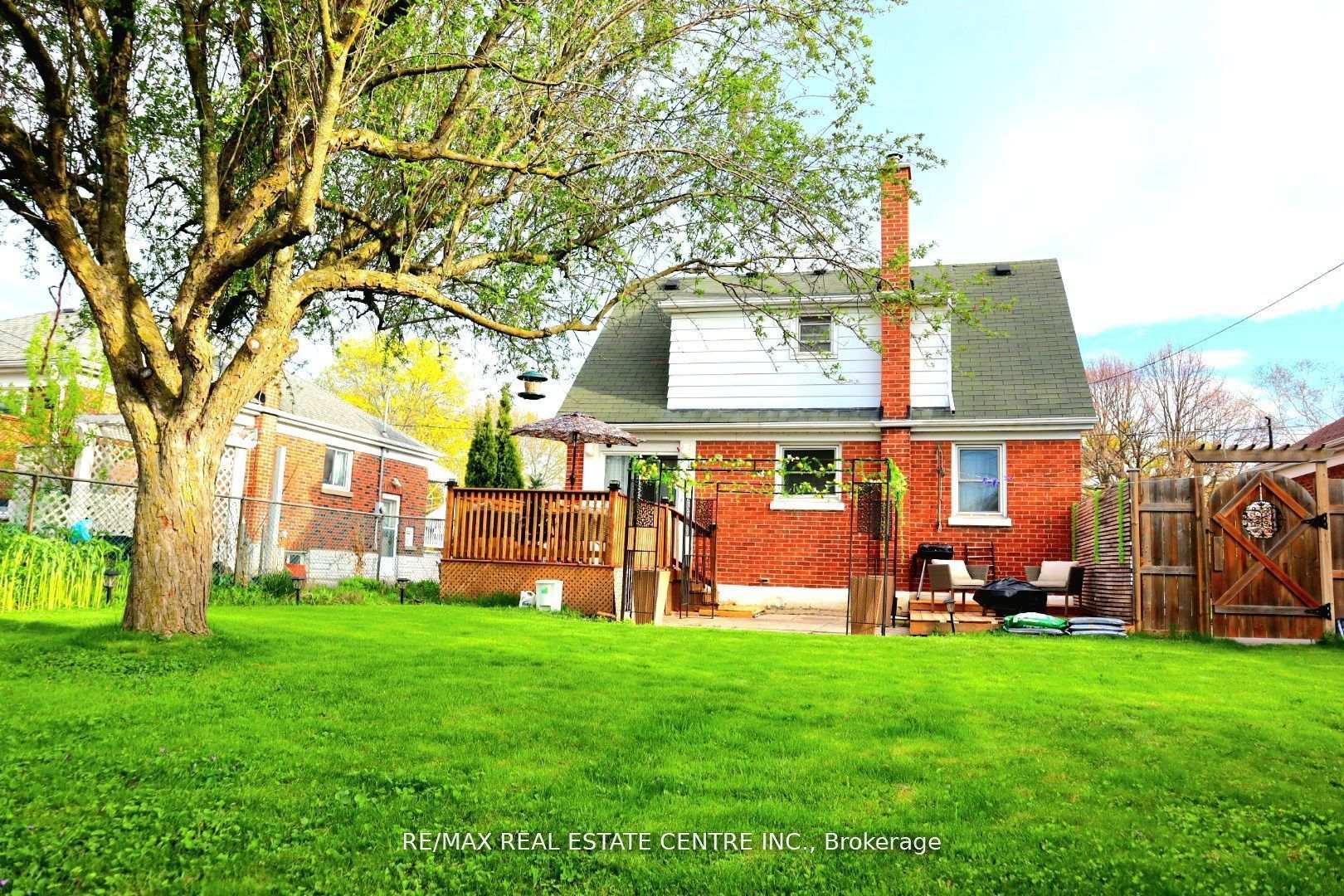 Photo 37 of 401 Elgin St Street E, Oshawa, O'Neill — HOMEH
