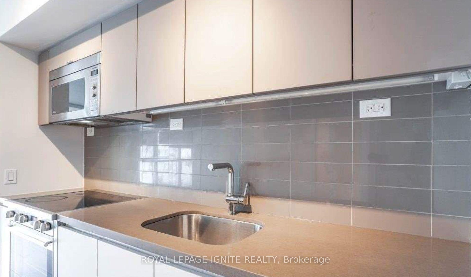 Photo 6 of Unit 4111, 75 Queens Wharf Road, Toronto, Waterfront Communities — HOMEH