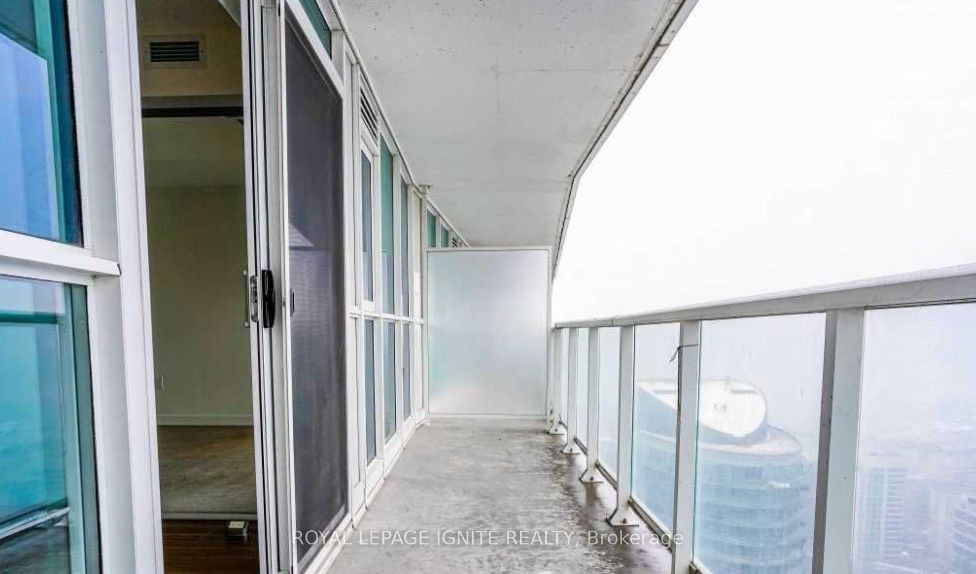 Photo 16 of Unit 4111, 75 Queens Wharf Road, Toronto, Waterfront Communities — HOMEH
