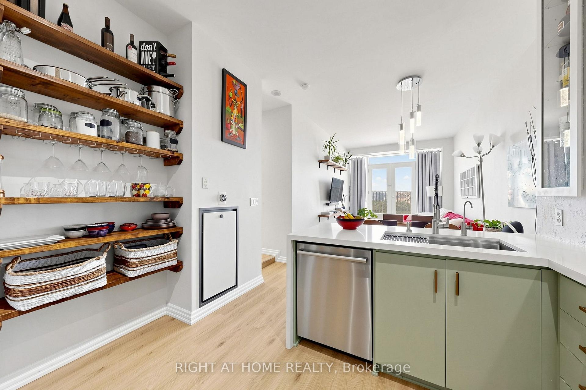 Photo 13 of Unit 1104, 797 Don Mills Road, Toronto, Flemingdon Park — HOMEH
