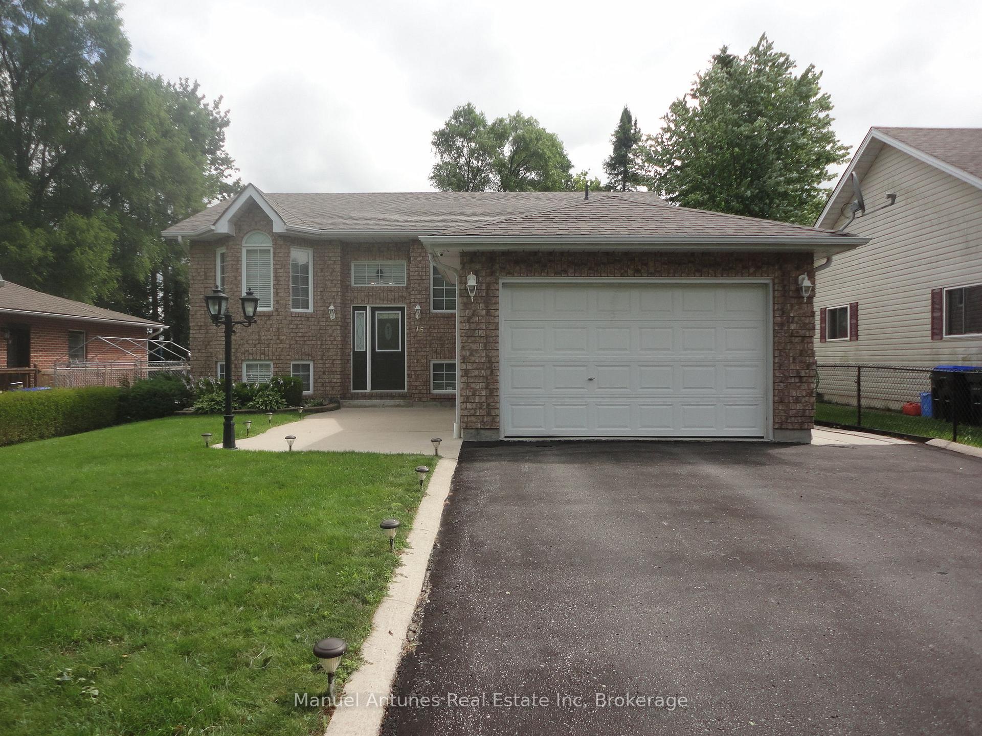 Photo 1 of 15 47th Street S, Wasaga Beach — HOMEH