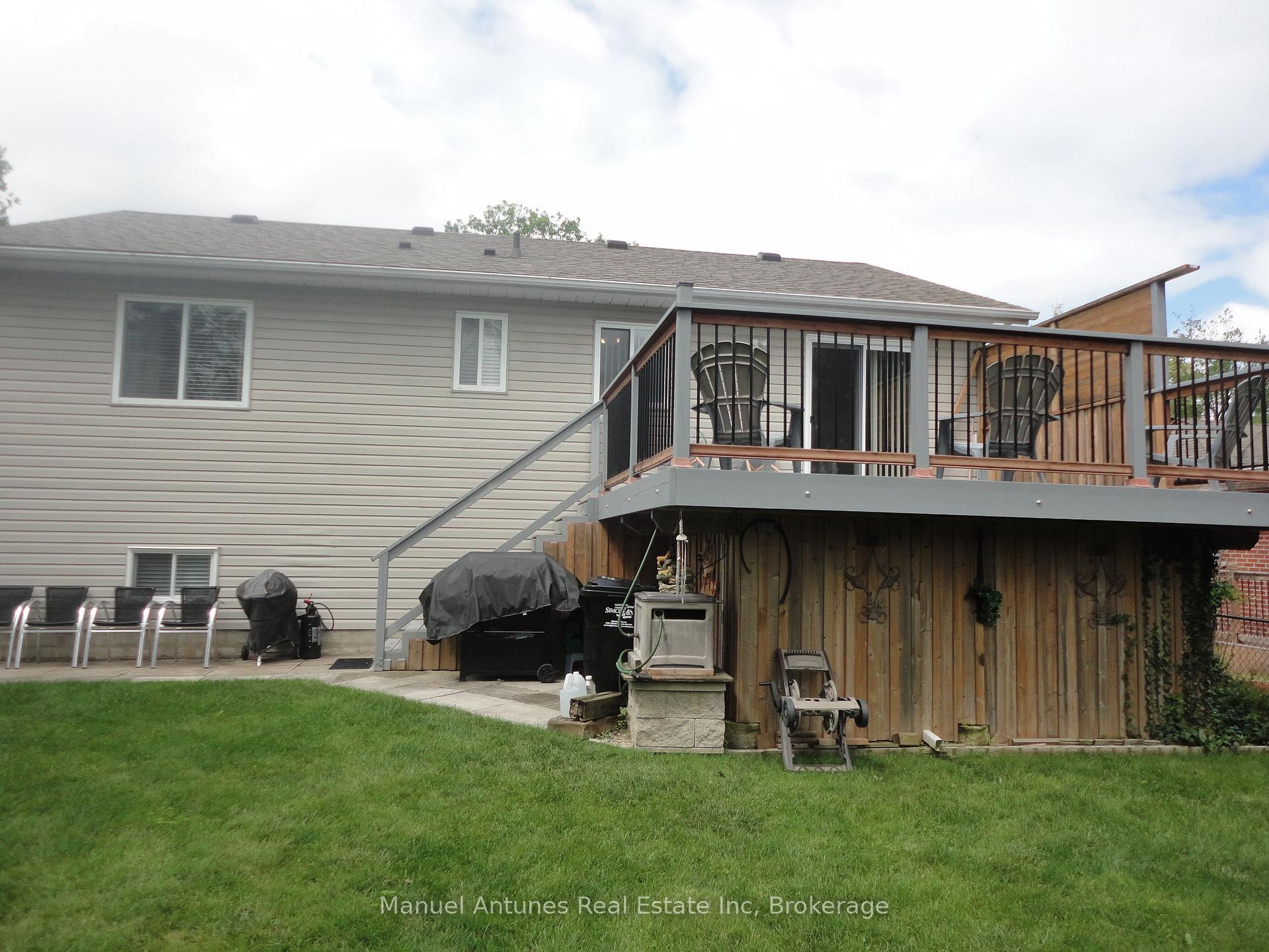 Photo 3 of 15 47th Street S, Wasaga Beach — HOMEH