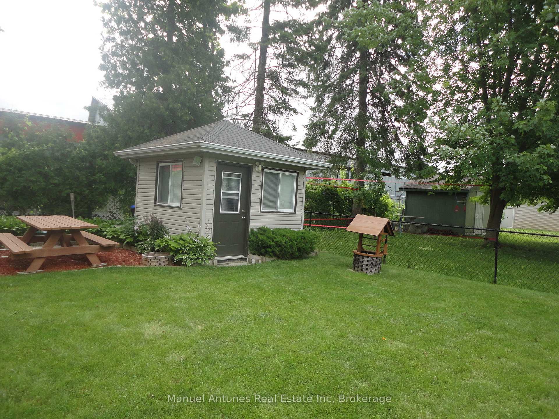 Photo 9 of 15 47th Street S, Wasaga Beach — HOMEH