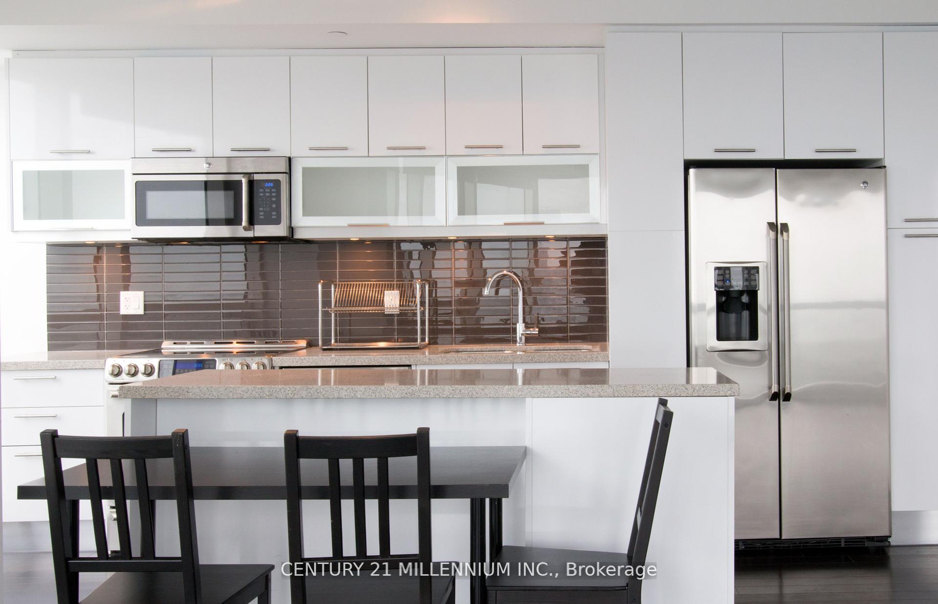 Photo 2 of Unit 7002, 388 Yonge Street, Toronto, Bay Street Corridor — HOMEH