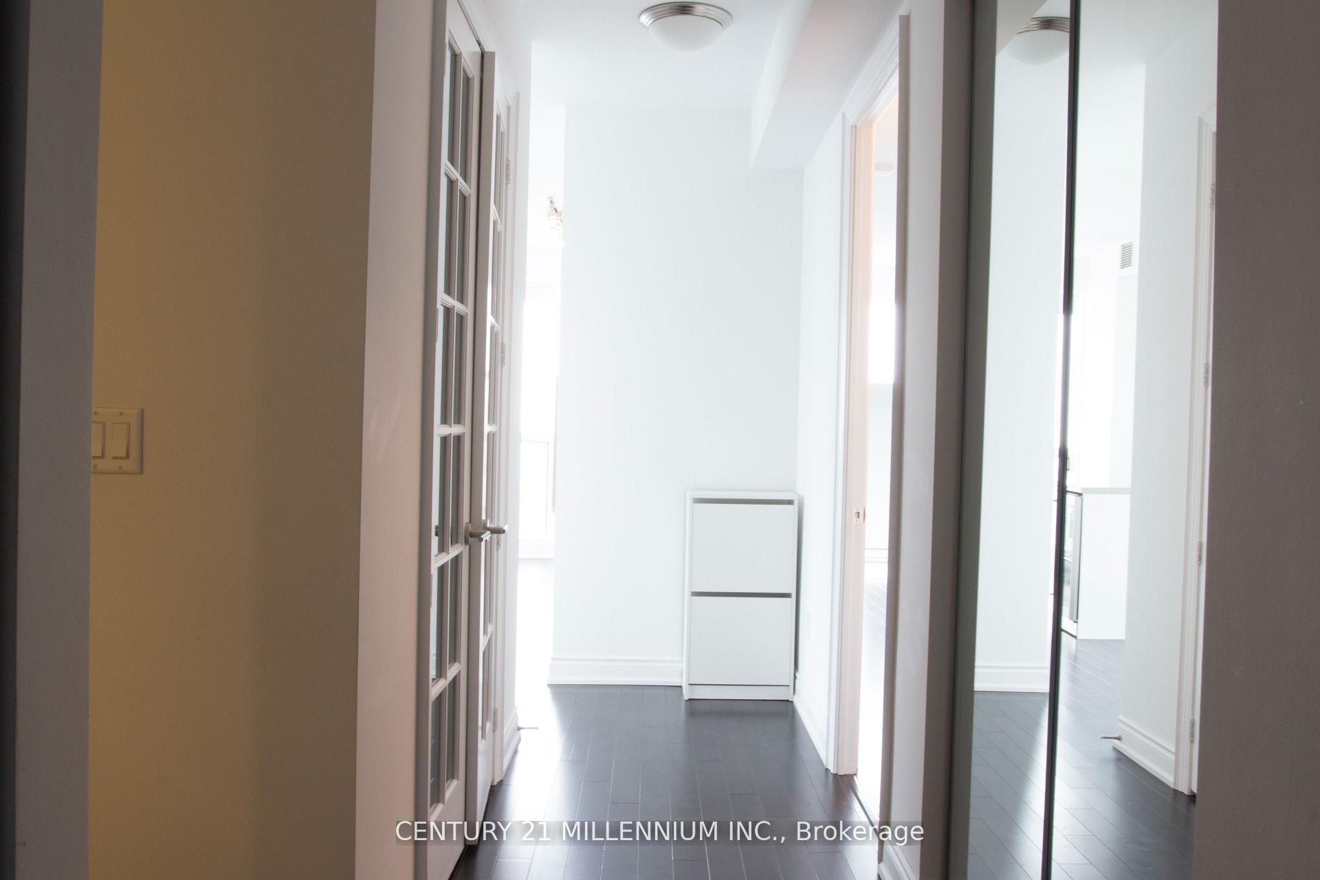 Photo 7 of Unit 7002, 388 Yonge Street, Toronto, Bay Street Corridor — HOMEH