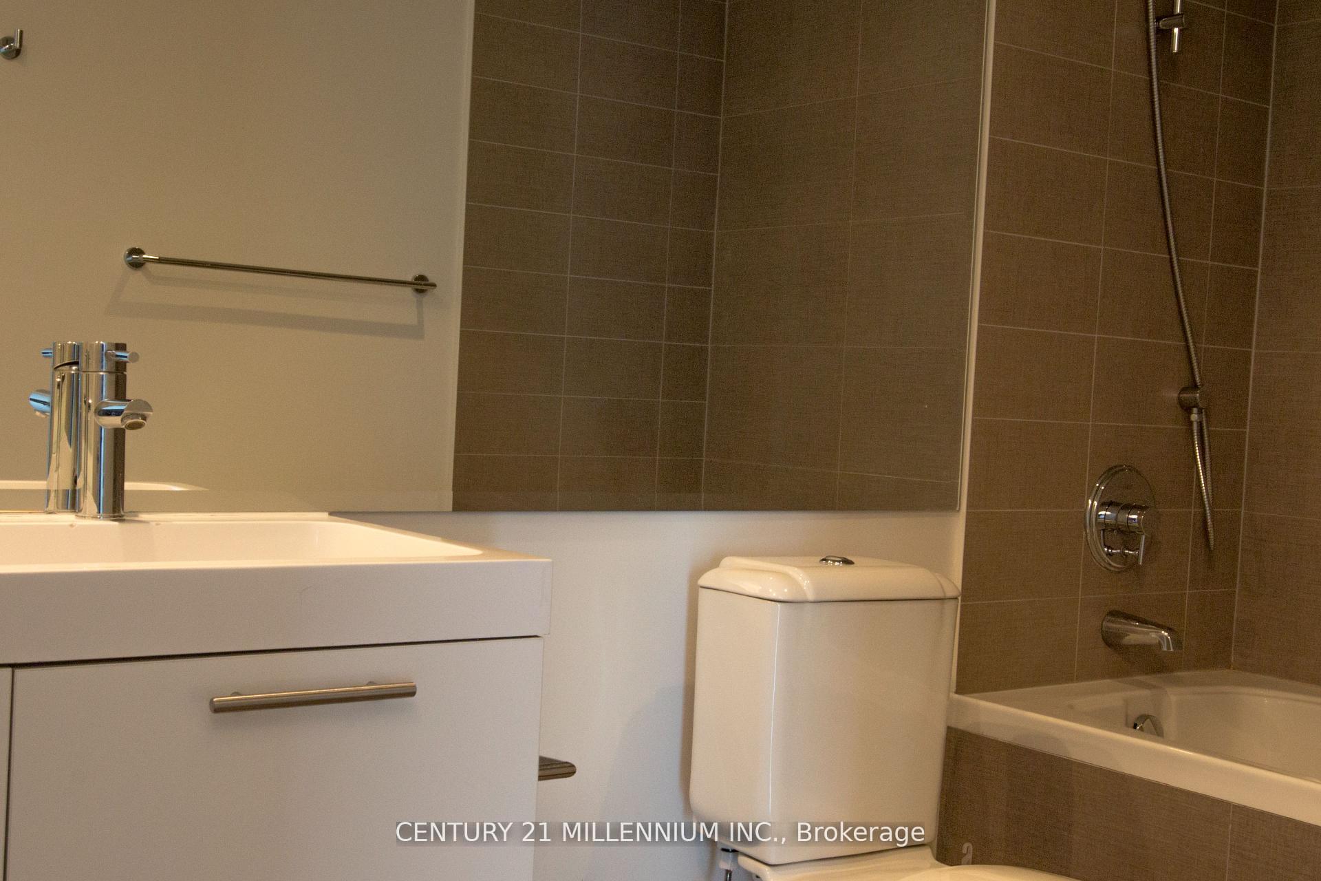 Photo 16 of Unit 7002, 388 Yonge Street, Toronto, Bay Street Corridor — HOMEH