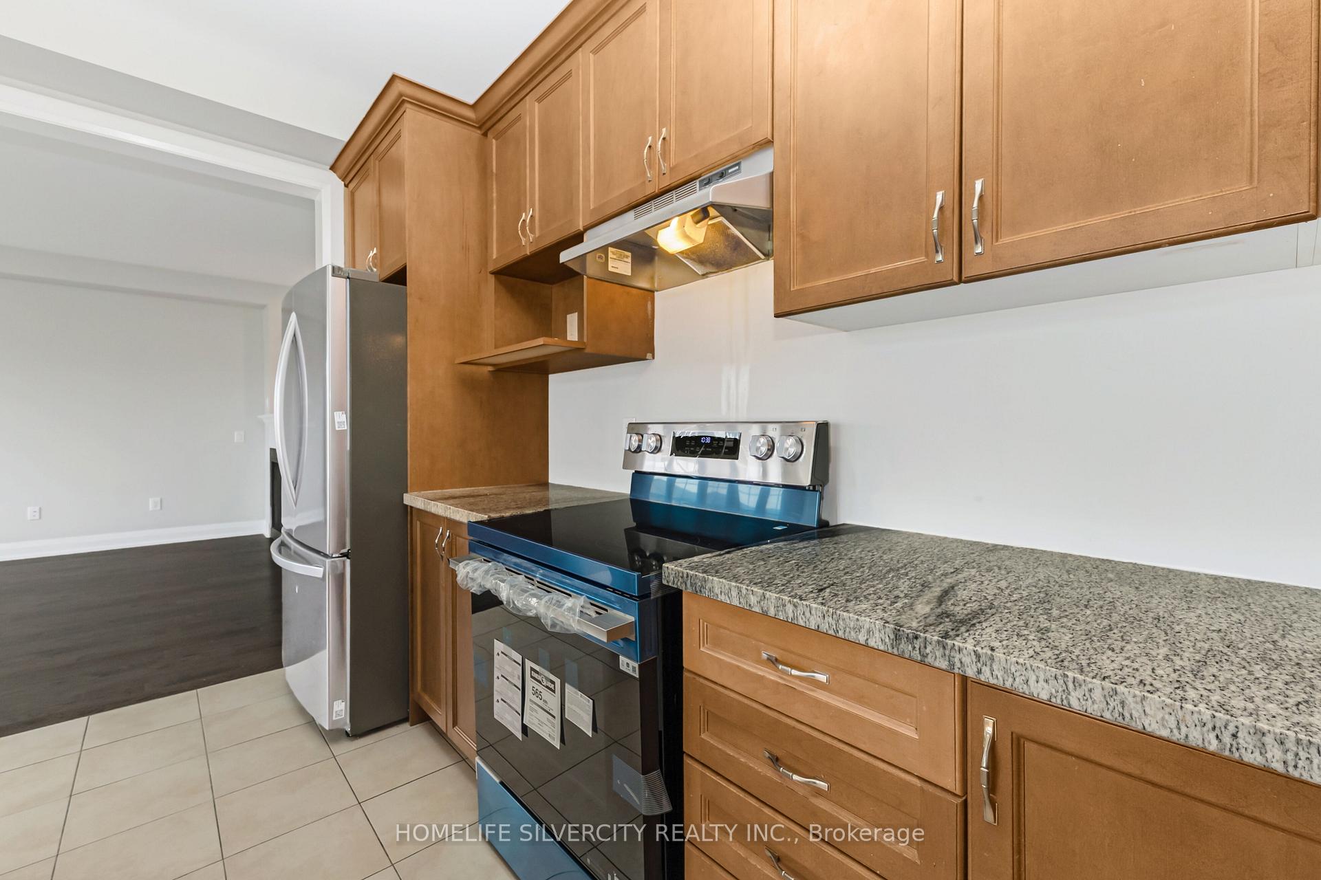 Photo 20 of 56 Donald Stewart Road, Brampton, Northwest Brampton — HOMEH