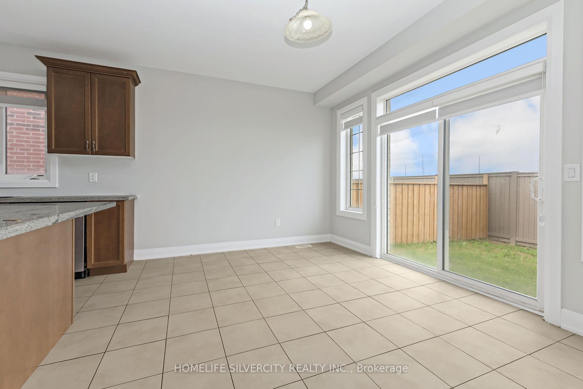 Photo 23 of 56 Donald Stewart Road, Brampton, Northwest Brampton — HOMEH