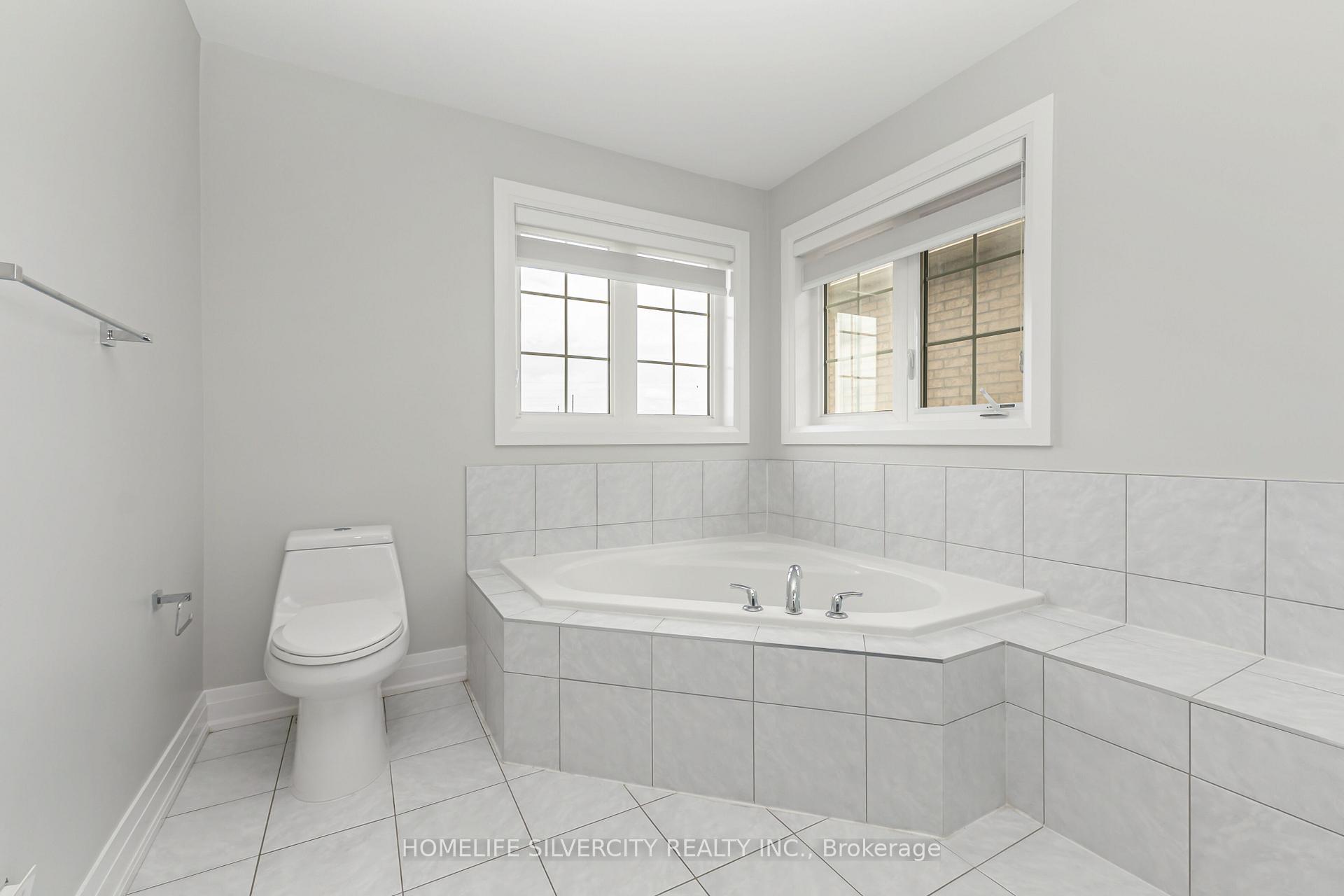 Photo 32 of 56 Donald Stewart Road, Brampton, Northwest Brampton — HOMEH