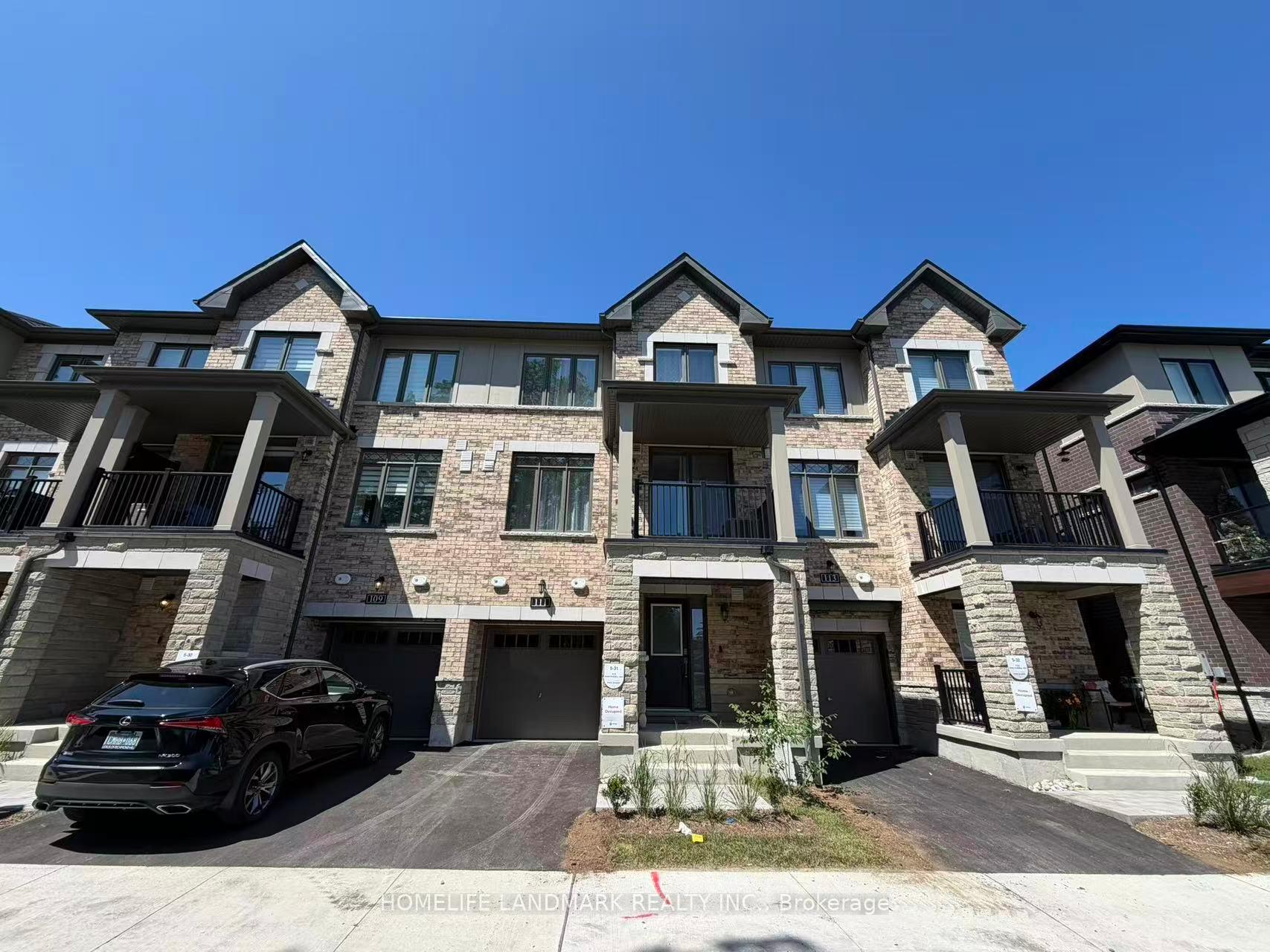 Photo 2 of 111 Anna Russell Way, Markham, Unionville — HOMEH
