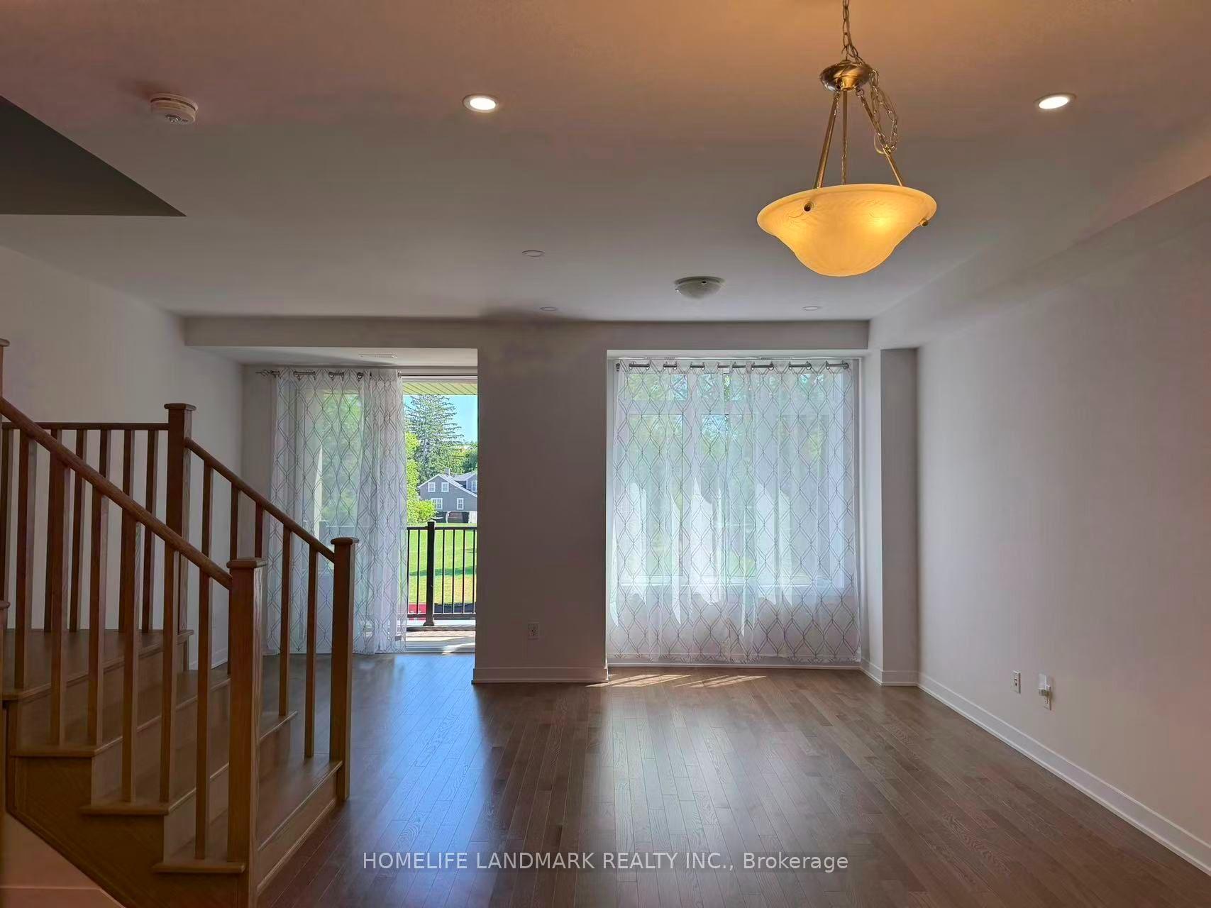 Photo 7 of 111 Anna Russell Way, Markham, Unionville — HOMEH
