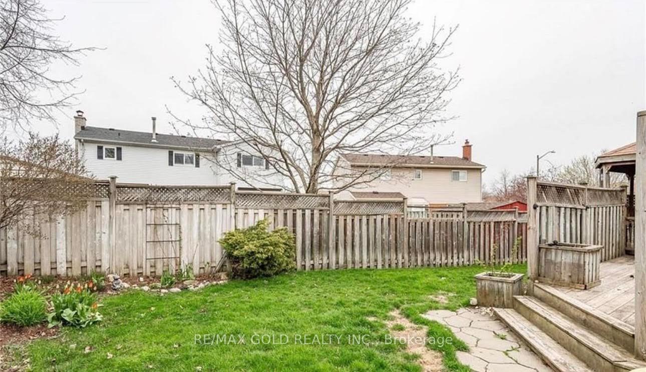Photo 15 of 5 Havenwood Court, Kitchener, Forest Heights — HOMEH