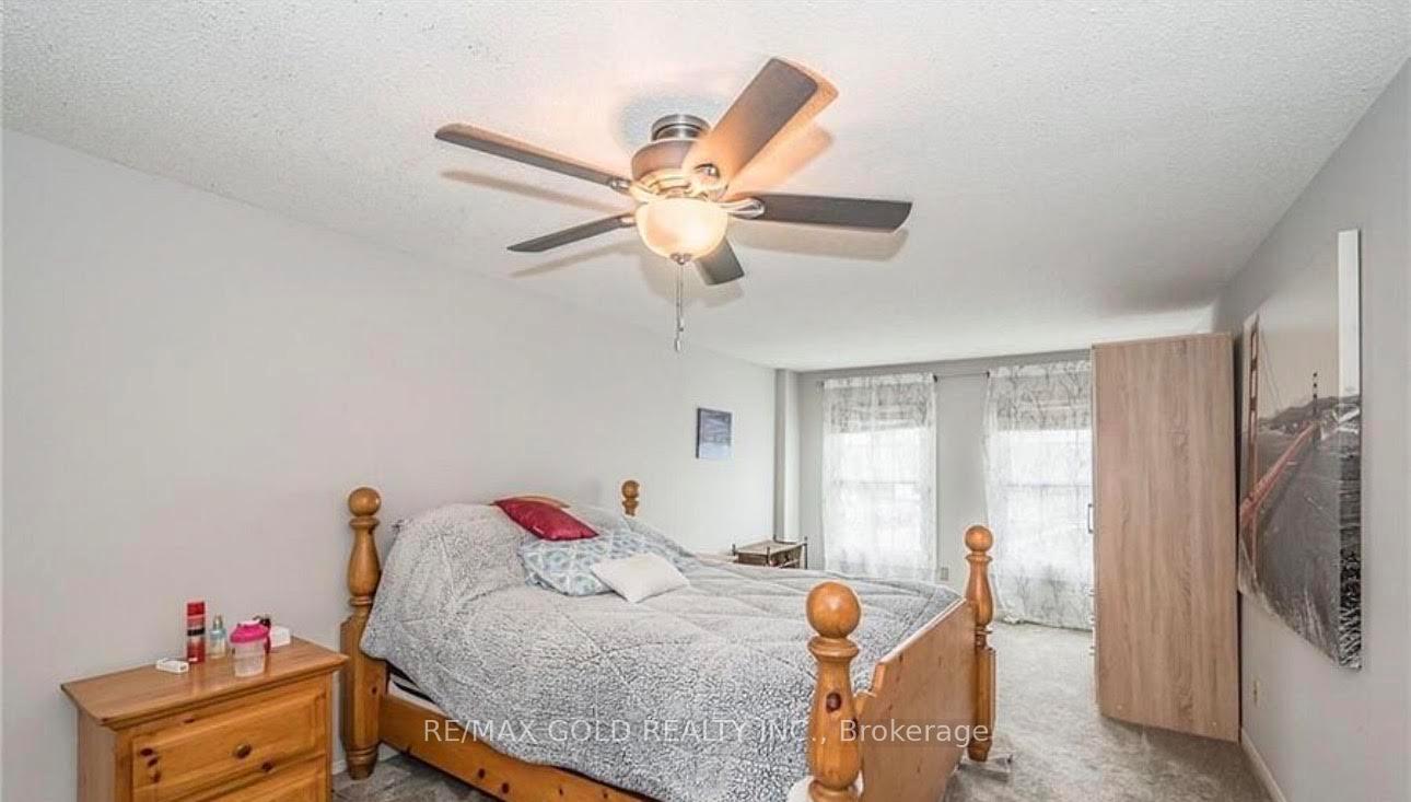 Photo 11 of 5 Havenwood Court, Kitchener, Forest Heights — HOMEH