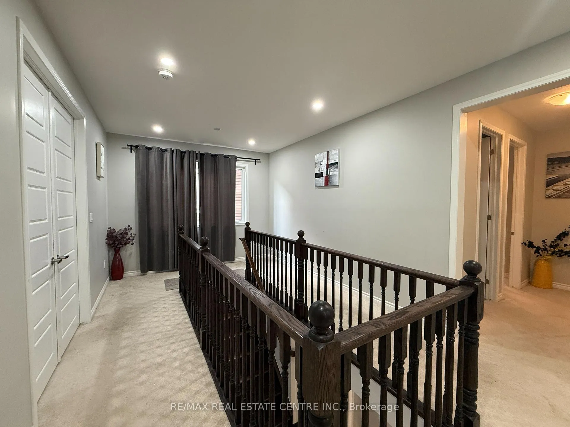 Photo 11 of 300 Ridge Road, Cambridge, Silver Heights — HOMEH