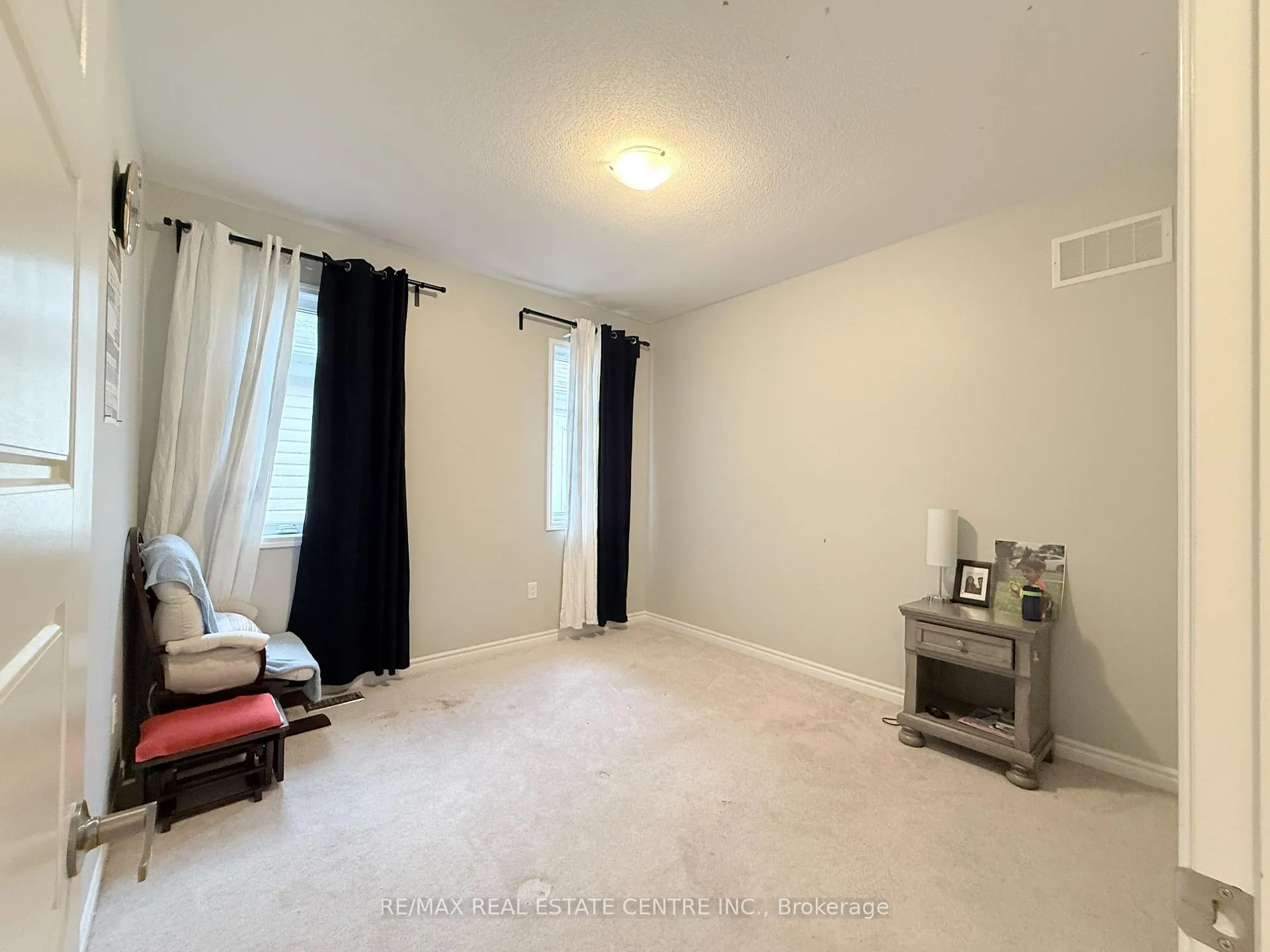 Photo 15 of 300 Ridge Road, Cambridge, Silver Heights — HOMEH