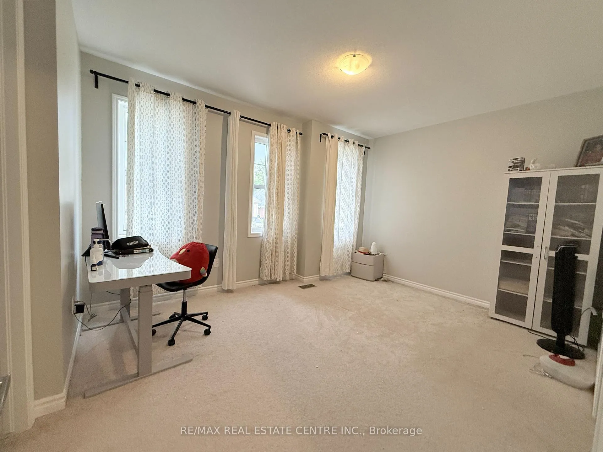 Photo 16 of 300 Ridge Road, Cambridge, Silver Heights — HOMEH