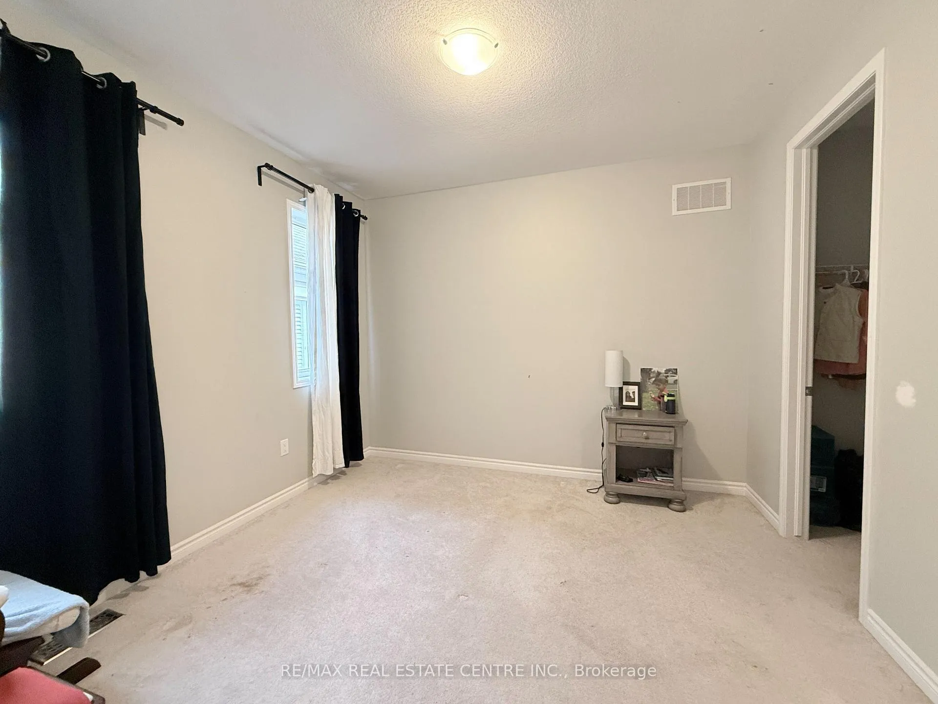 Photo 19 of 300 Ridge Road, Cambridge, Silver Heights — HOMEH
