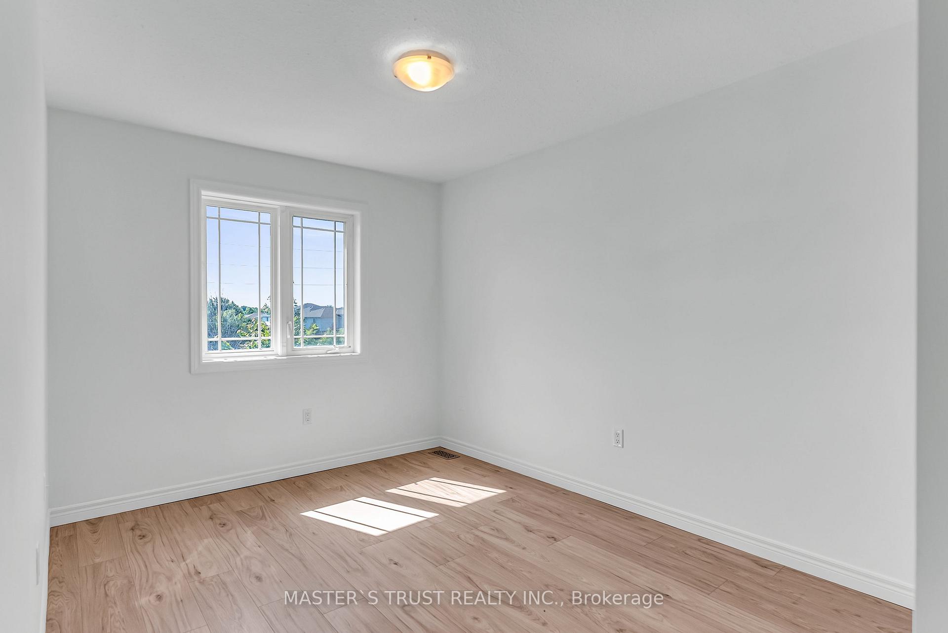 Photo 28 of Unit 5, 9 Amos Drive, Guelph, Kortright East — HOMEH