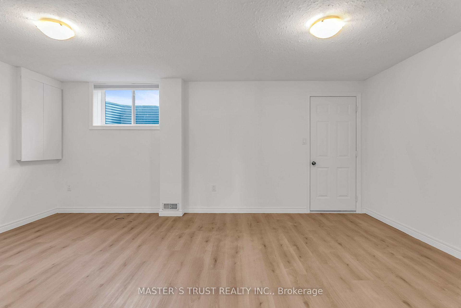 Photo 36 of Unit 5, 9 Amos Drive, Guelph, Kortright East — HOMEH