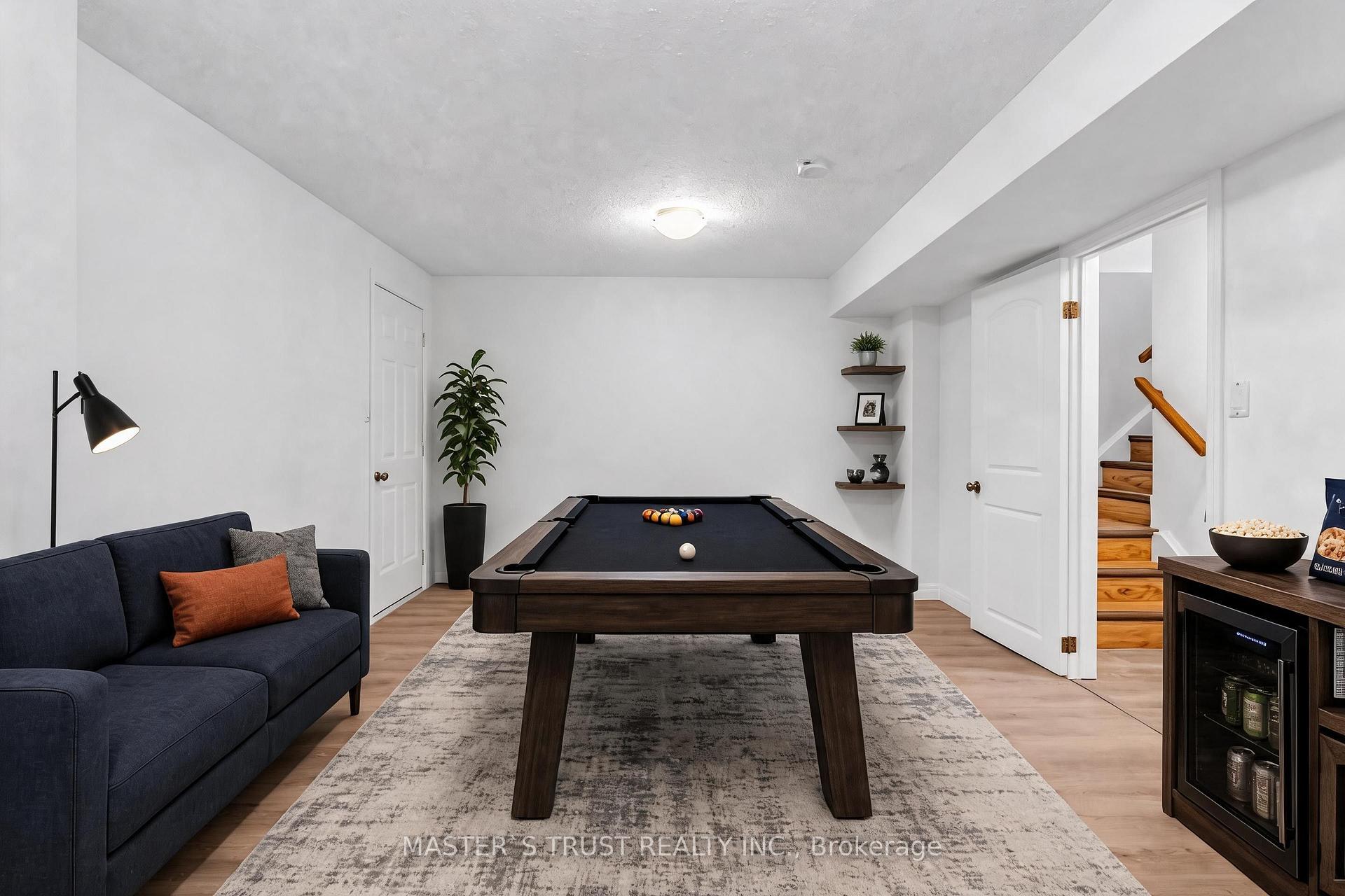 Photo 41 of Unit 5, 9 Amos Drive, Guelph, Kortright East — HOMEH