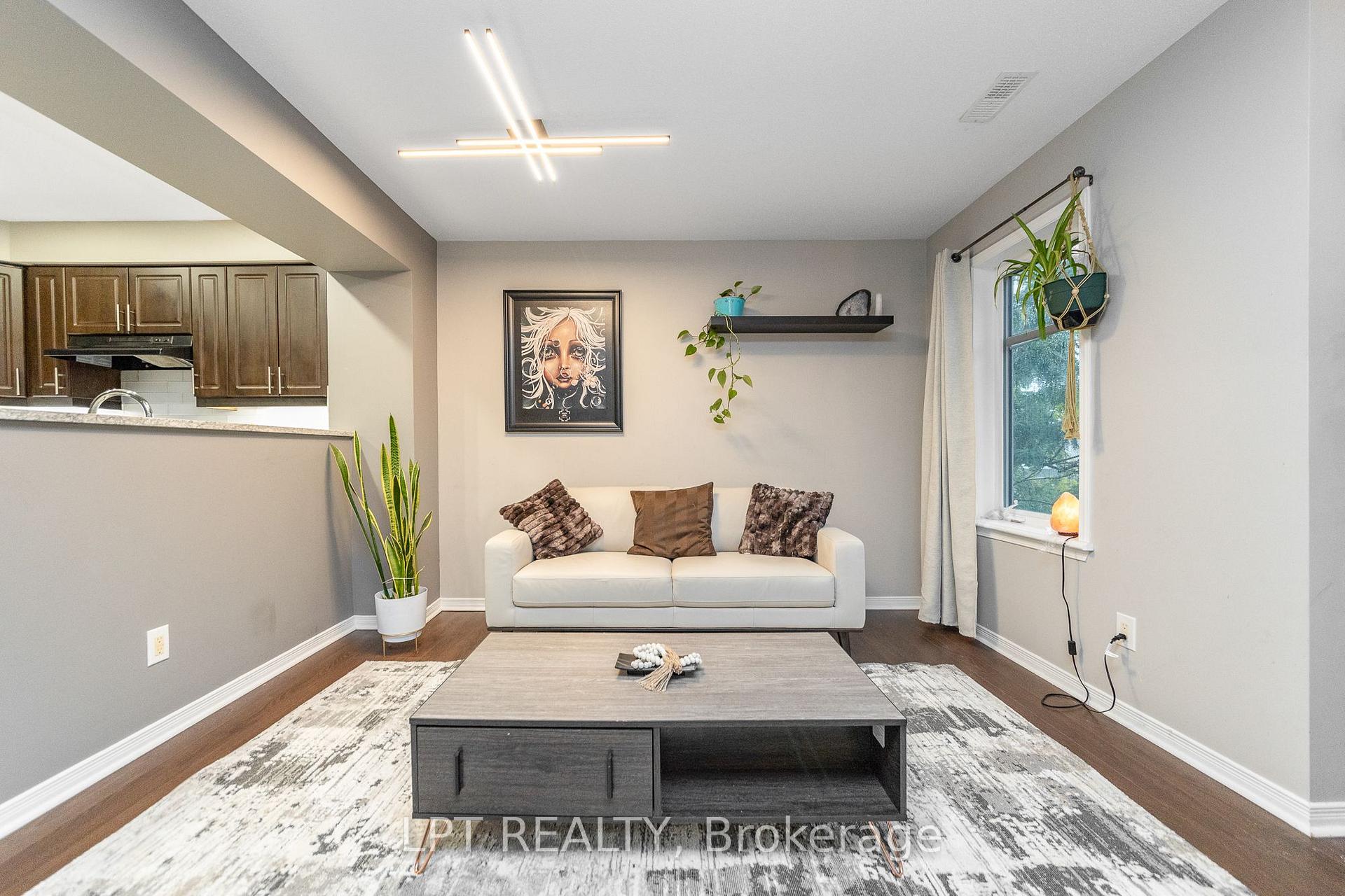 Photo 5 of Unit 7, 102 Windswept Private, Ottawa, Riverside South/Gloucester Glen — HOMEH