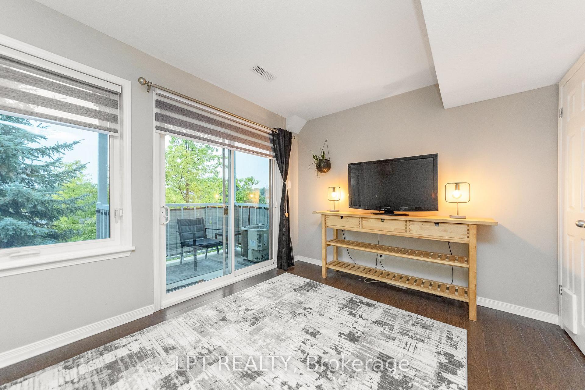 Photo 17 of Unit 7, 102 Windswept Private, Ottawa, Riverside South/Gloucester Glen — HOMEH