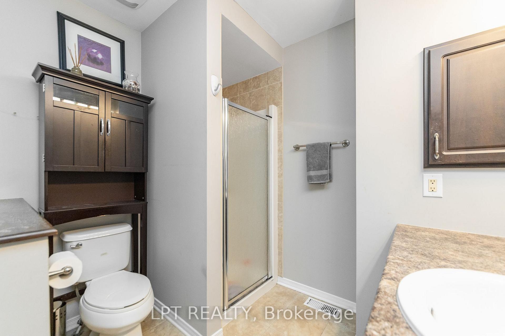 Photo 28 of Unit 7, 102 Windswept Private, Ottawa, Riverside South/Gloucester Glen — HOMEH