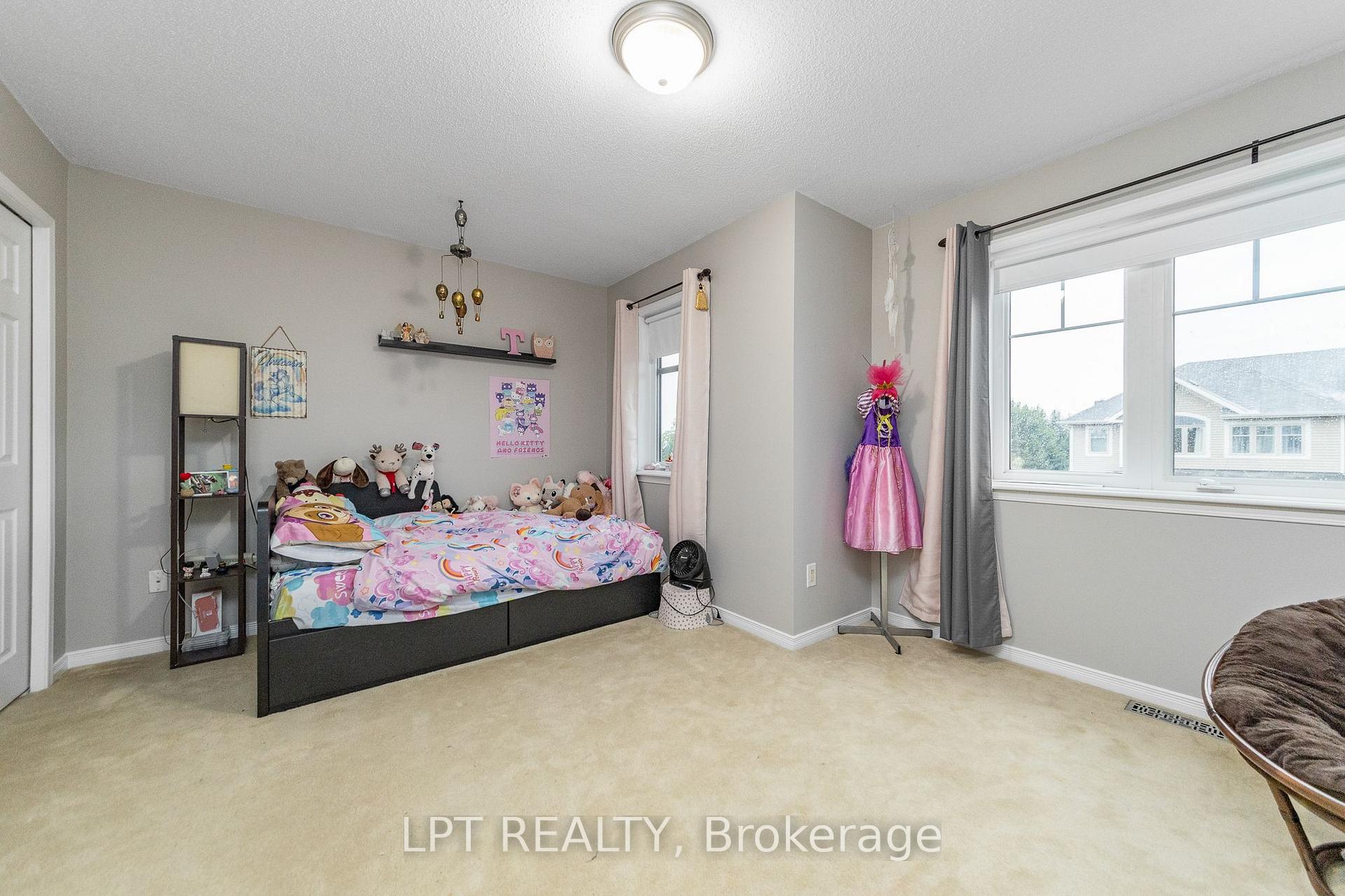 Photo 31 of Unit 7, 102 Windswept Private, Ottawa, Riverside South/Gloucester Glen — HOMEH