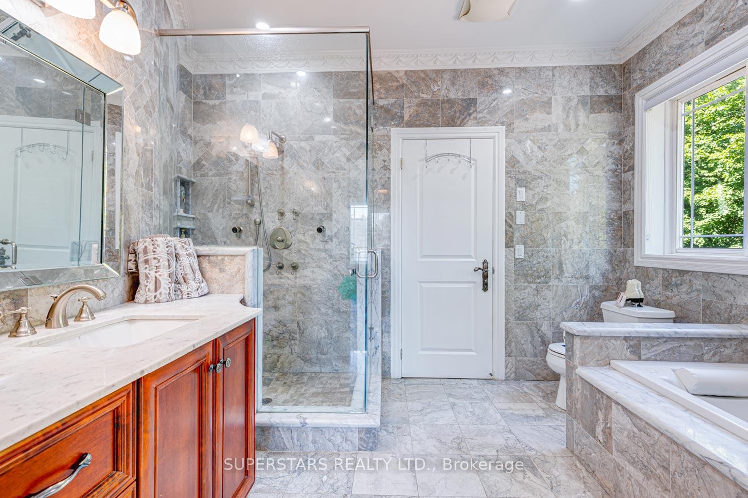 Photo 29 of 43 Hughson Drive, Markham, Buttonville — HOMEH