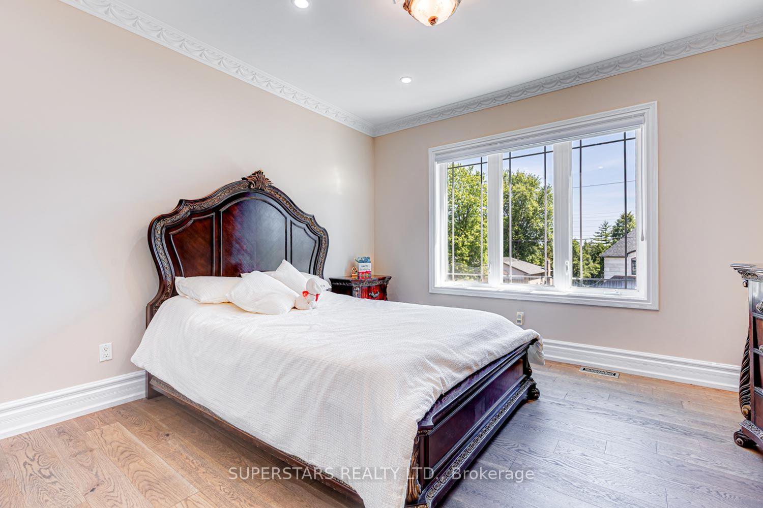 Photo 31 of 43 Hughson Drive, Markham, Buttonville — HOMEH