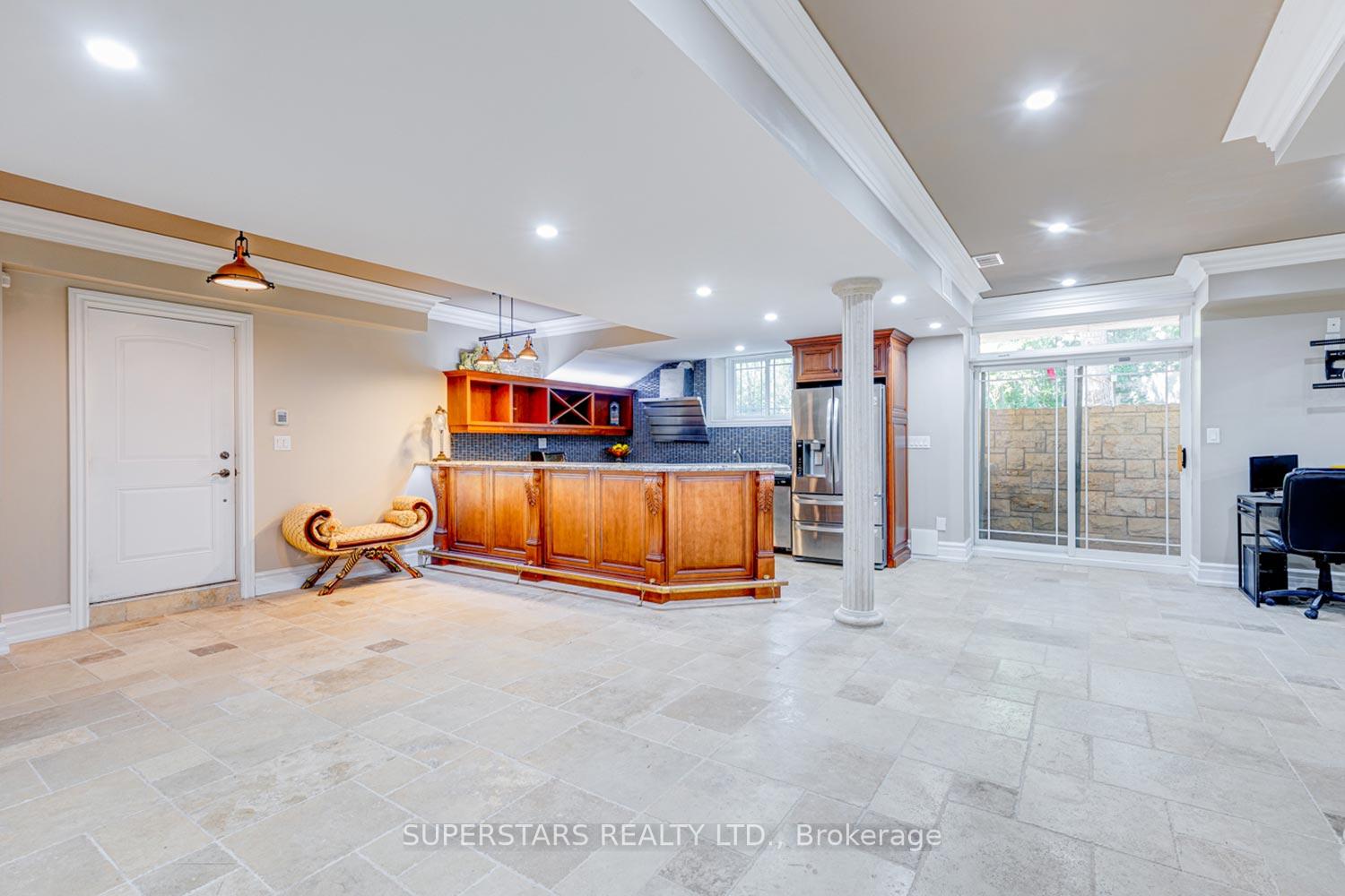 Photo 40 of 43 Hughson Drive, Markham, Buttonville — HOMEH