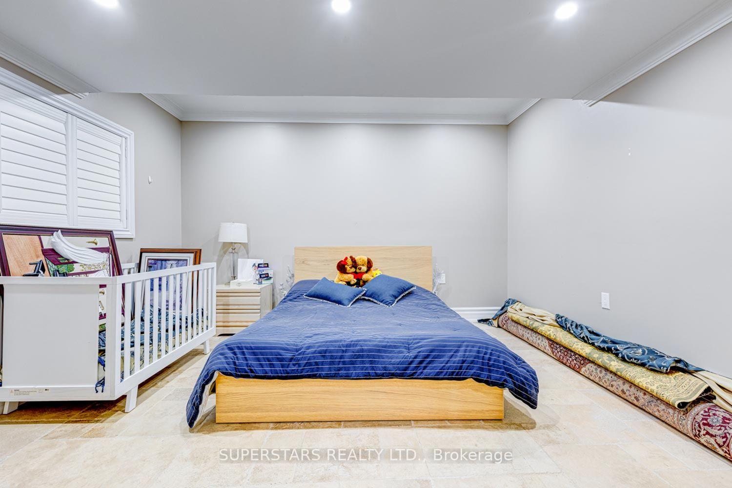 Photo 41 of 43 Hughson Drive, Markham, Buttonville — HOMEH