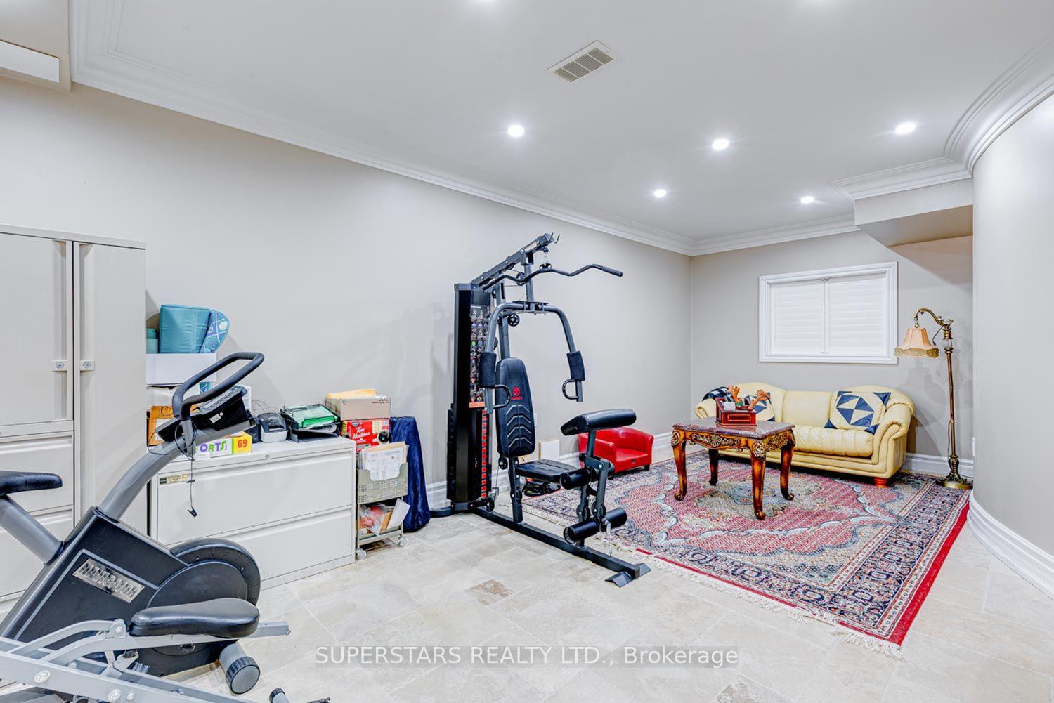 Photo 42 of 43 Hughson Drive, Markham, Buttonville — HOMEH