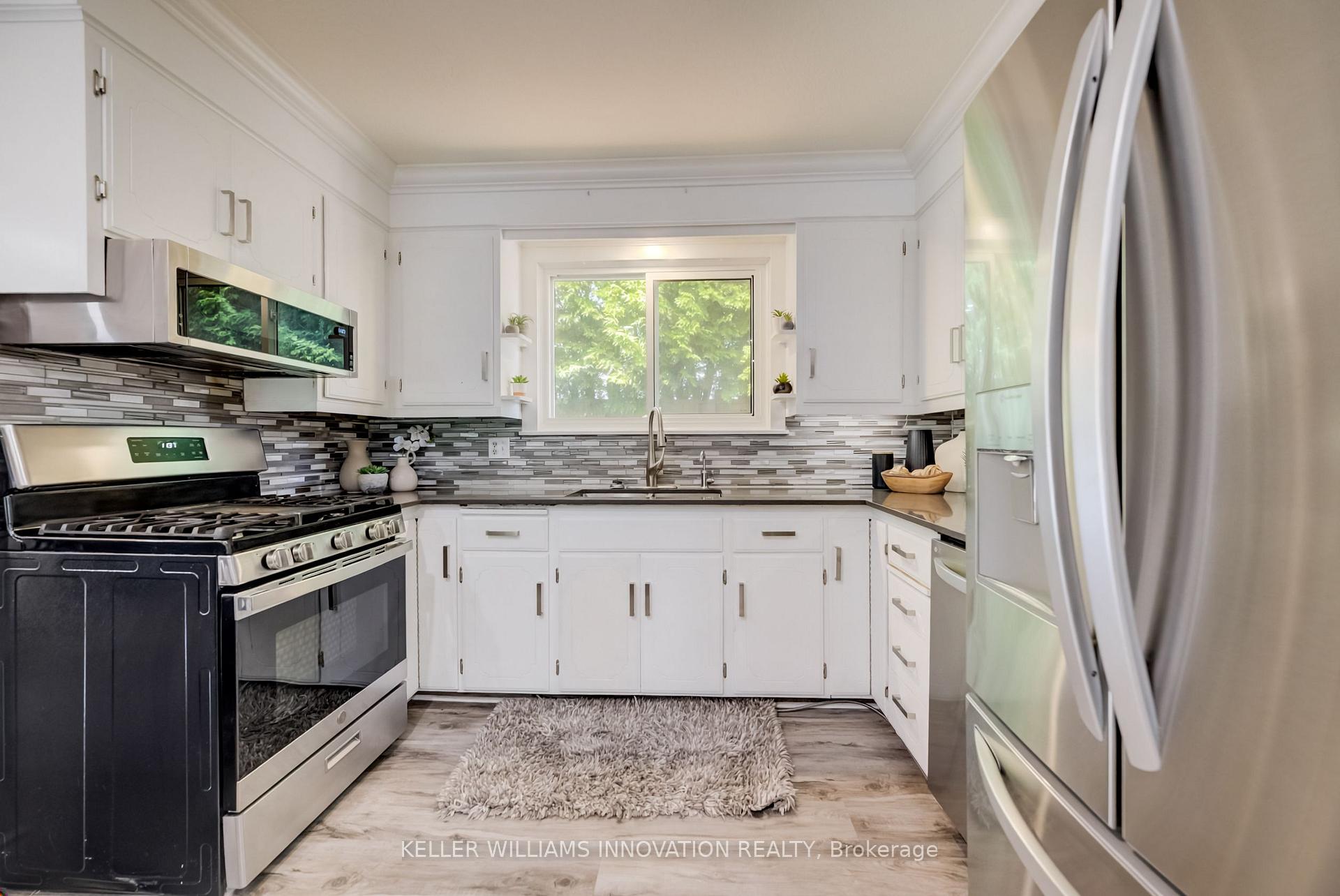 Photo 4 of 85 Foxhunt Road, Waterloo, Colonial Acres — HOMEH