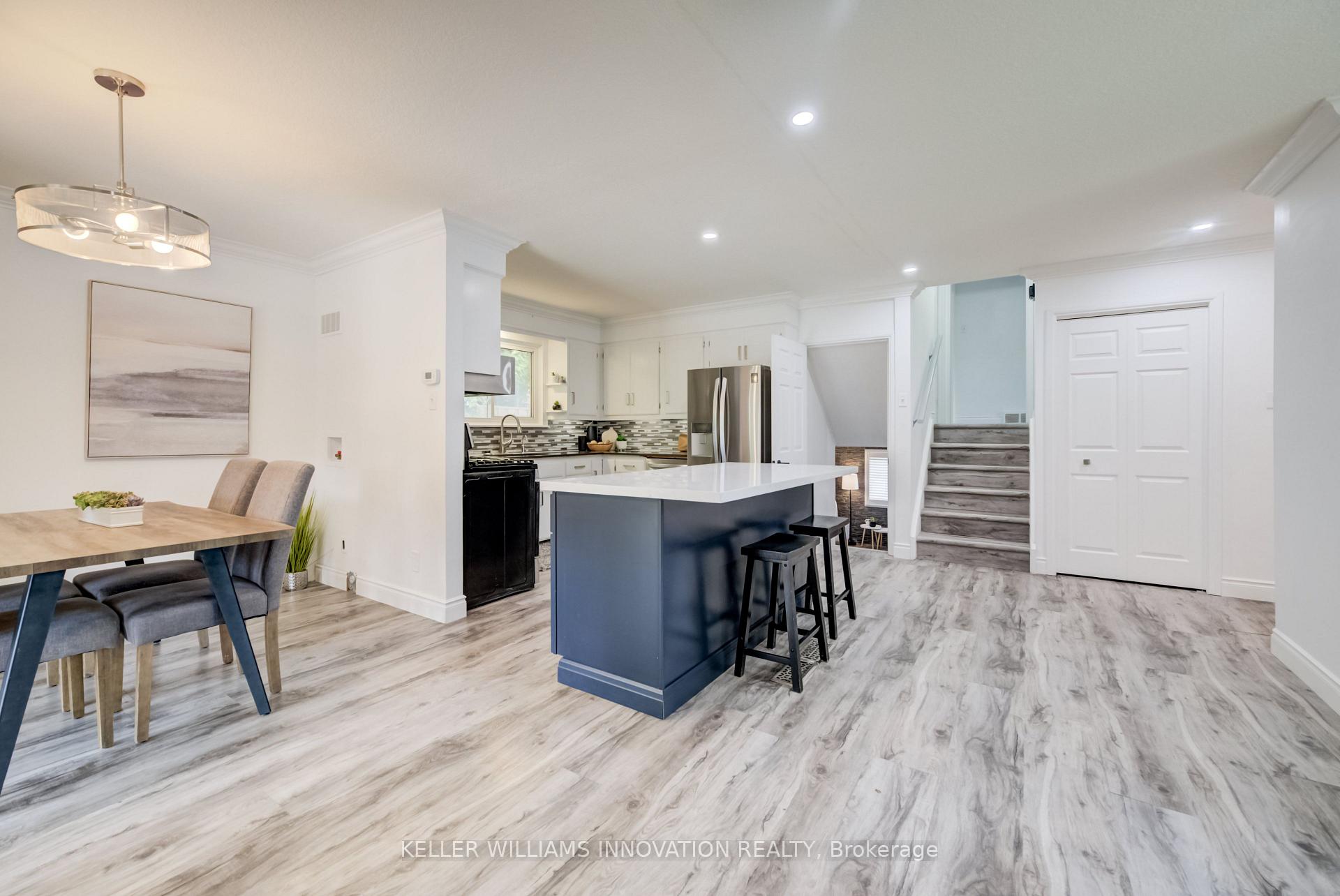Photo 5 of 85 Foxhunt Road, Waterloo, Colonial Acres — HOMEH