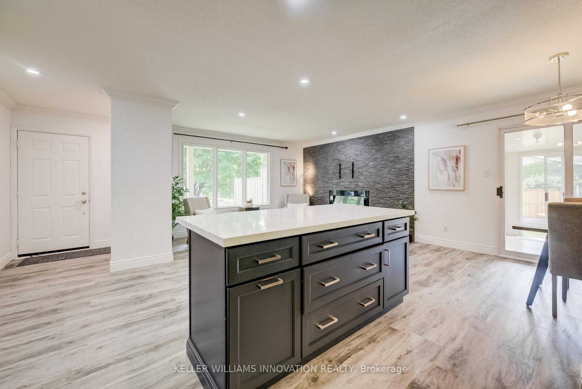 Photo 6 of 85 Foxhunt Road, Waterloo, Colonial Acres — HOMEH