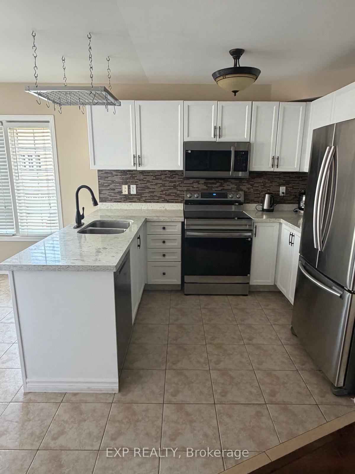 Photo 2 of Unit 32, 5110 Fairview Street, Burlington, Appleby — HOMEH