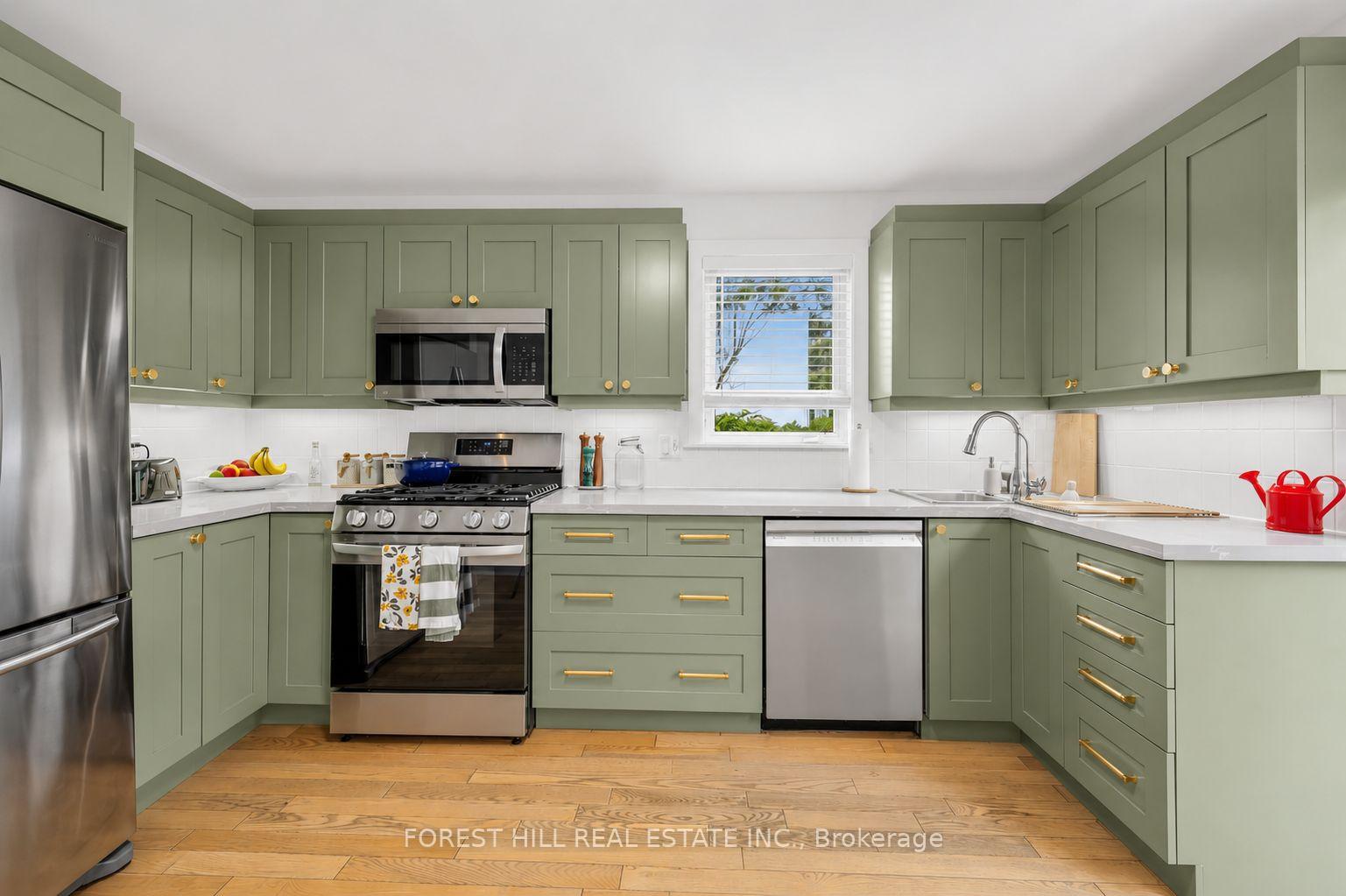 Photo 14 of 401 Balliol Street, Toronto, Mount Pleasant East — HOMEH