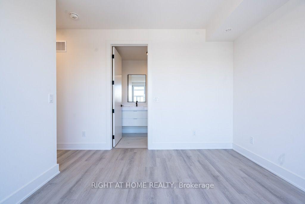 Photo 18 of 161 Everett Common, St. Catharines, Oakdale — HOMEH