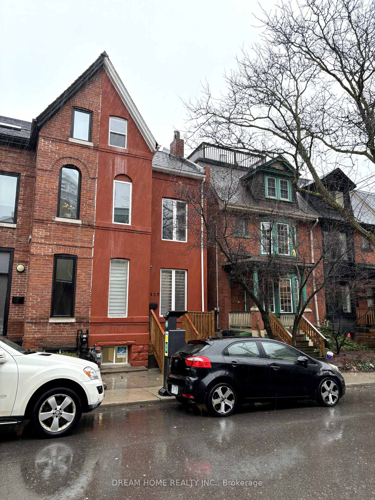 Photo 1 of Unit Bsmt B2, 337 Mutual Street W, Toronto, Cabbagetown-South St. James Town — HOMEH
