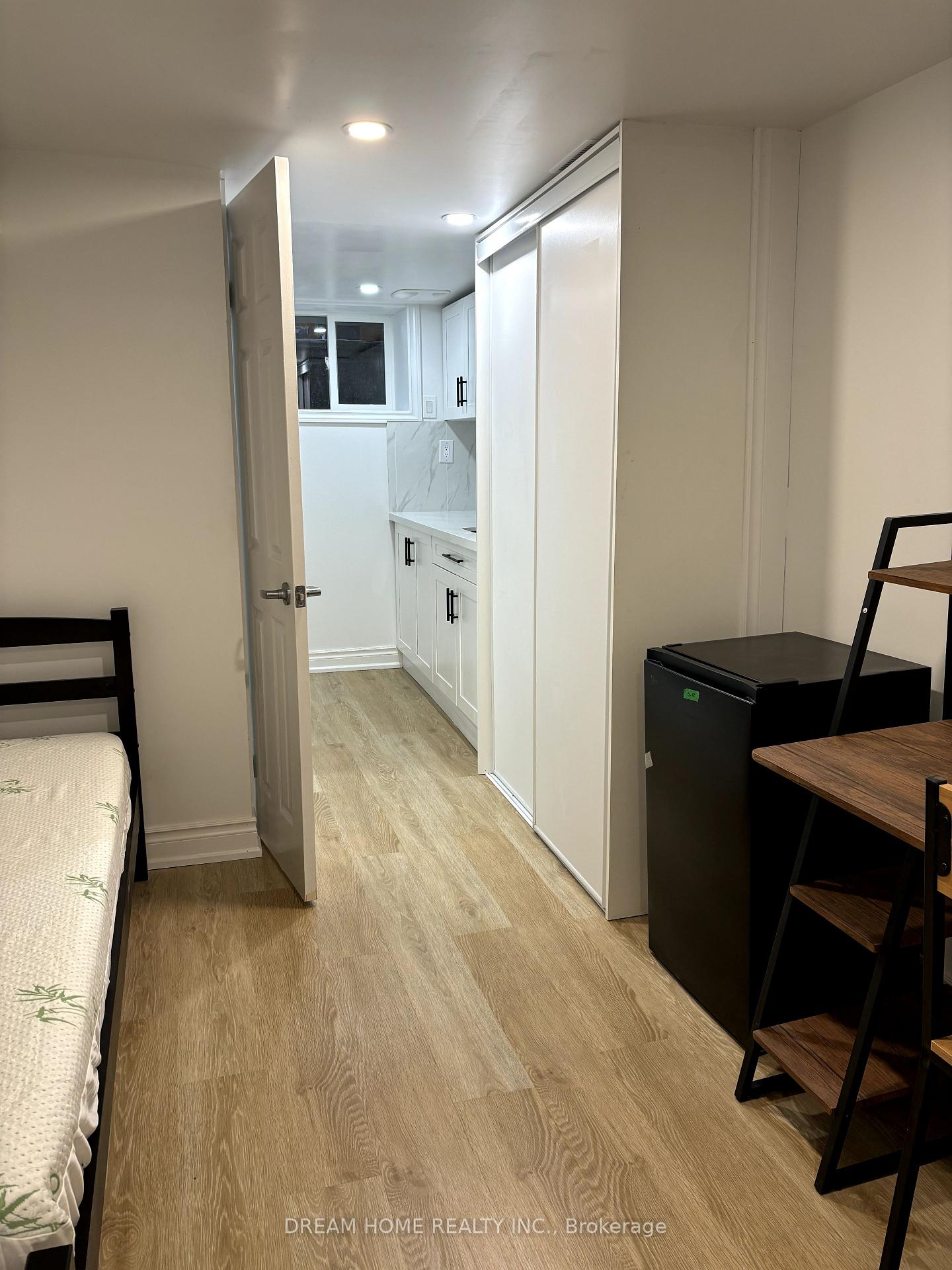 Photo 7 of Unit Bsmt B2, 337 Mutual Street W, Toronto, Cabbagetown-South St. James Town — HOMEH