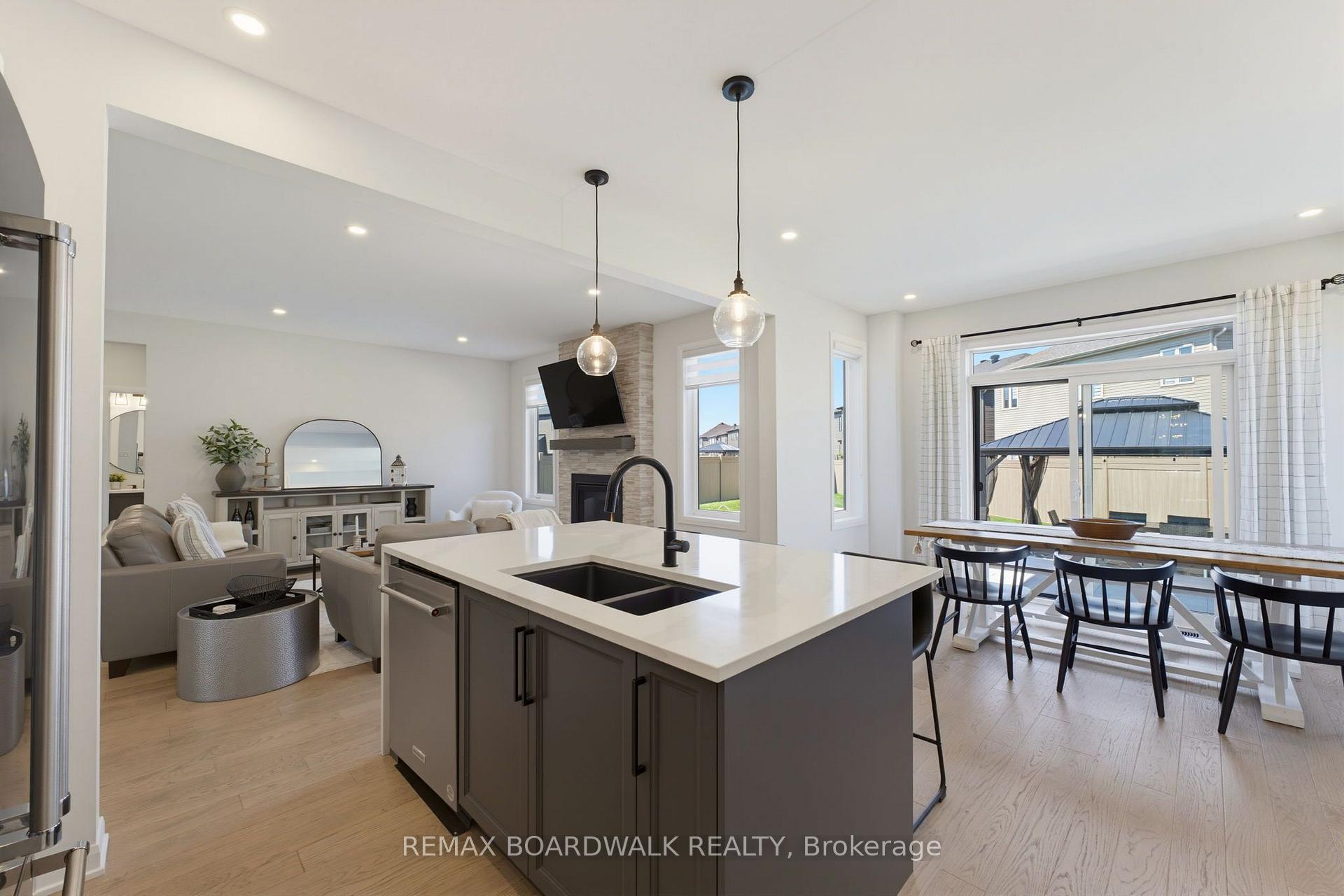 Photo 10 of 224 Skipper Drive, Ottawa, Mahogany Community — HOMEH