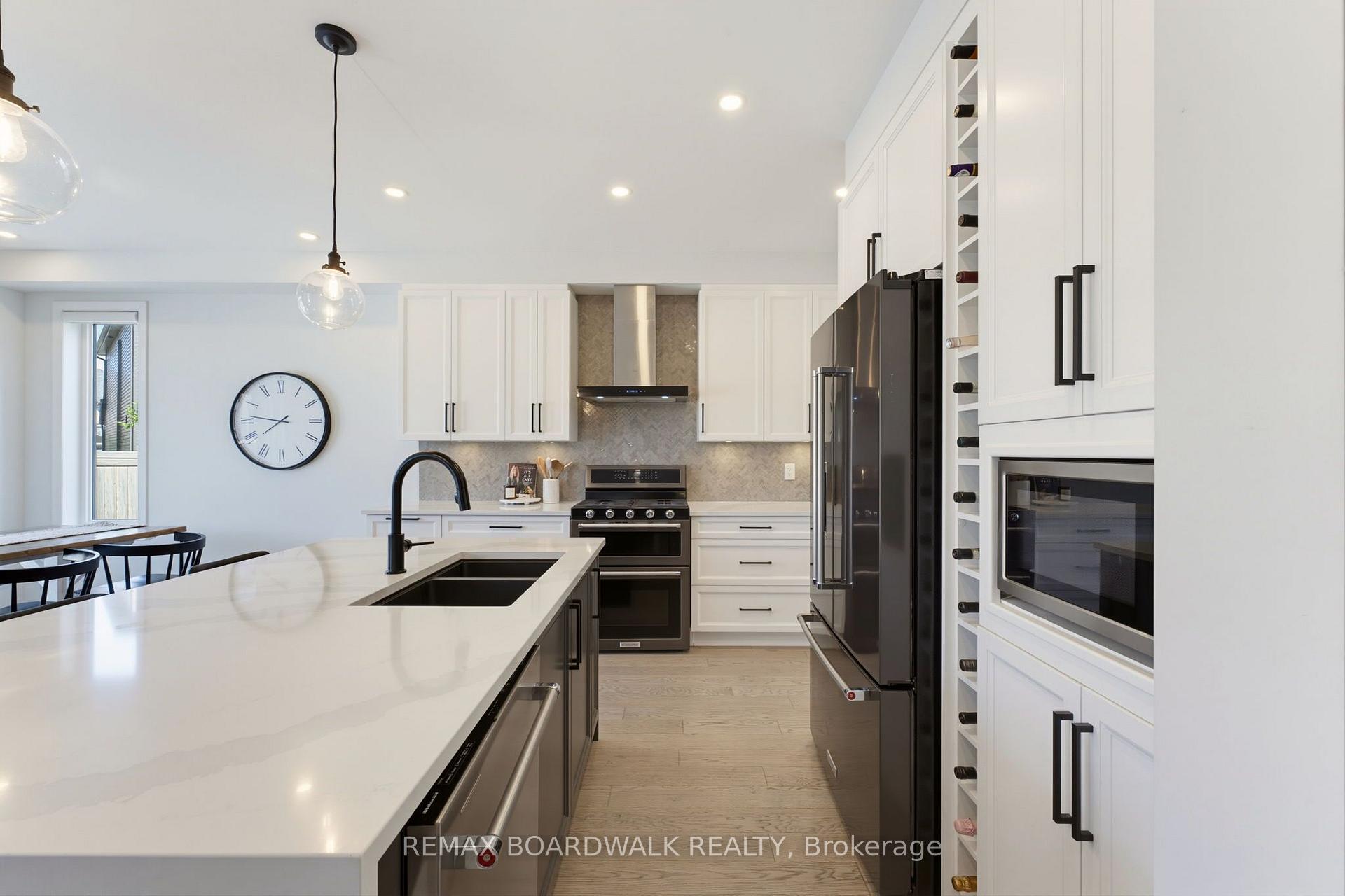 Photo 11 of 224 Skipper Drive, Ottawa, Mahogany Community — HOMEH