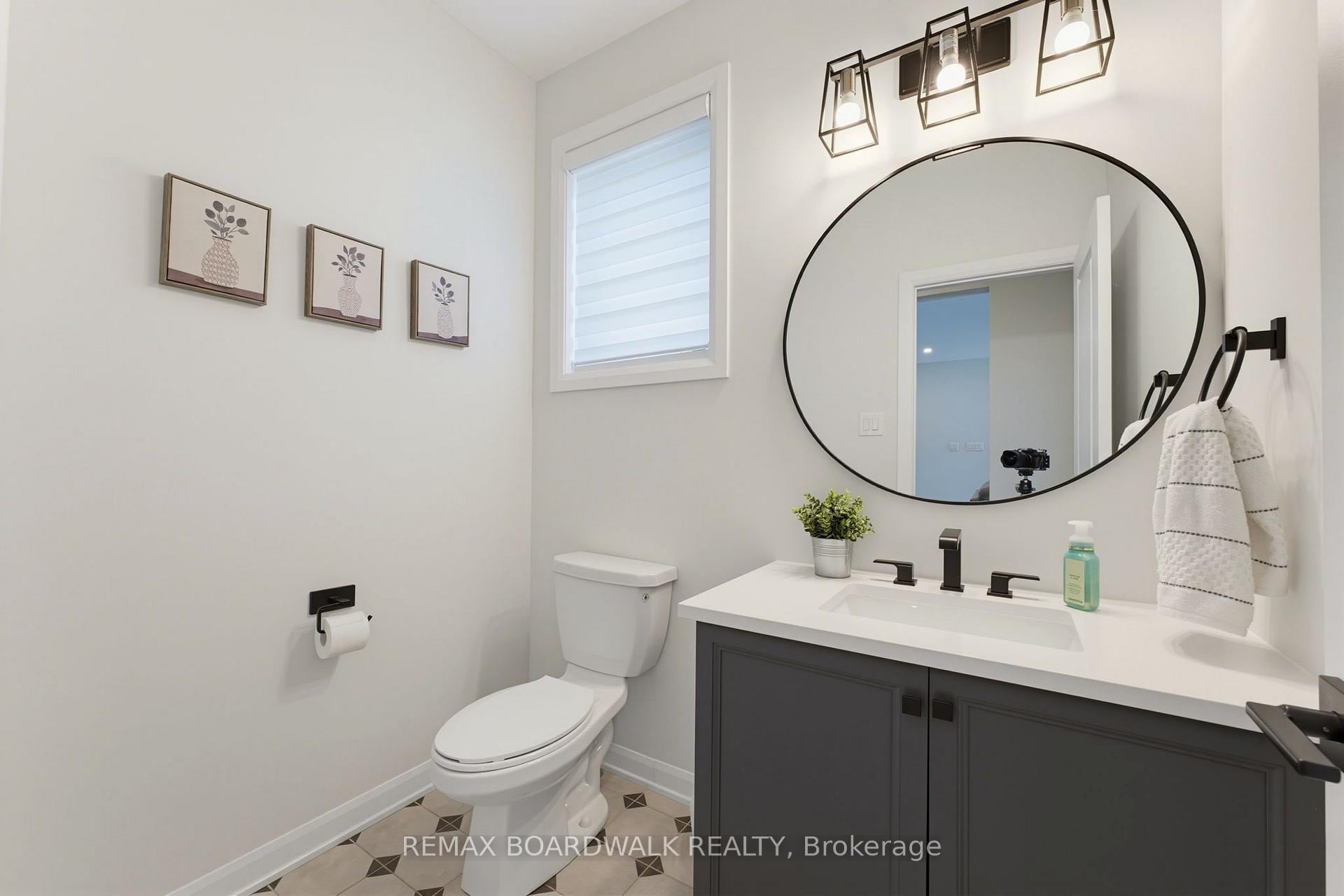 Photo 18 of 224 Skipper Drive, Ottawa, Mahogany Community — HOMEH