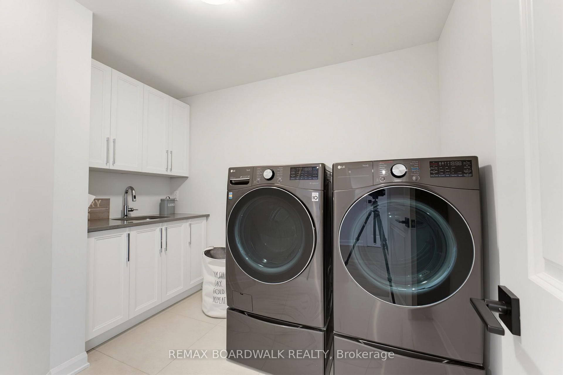Photo 29 of 224 Skipper Drive, Ottawa, Mahogany Community — HOMEH