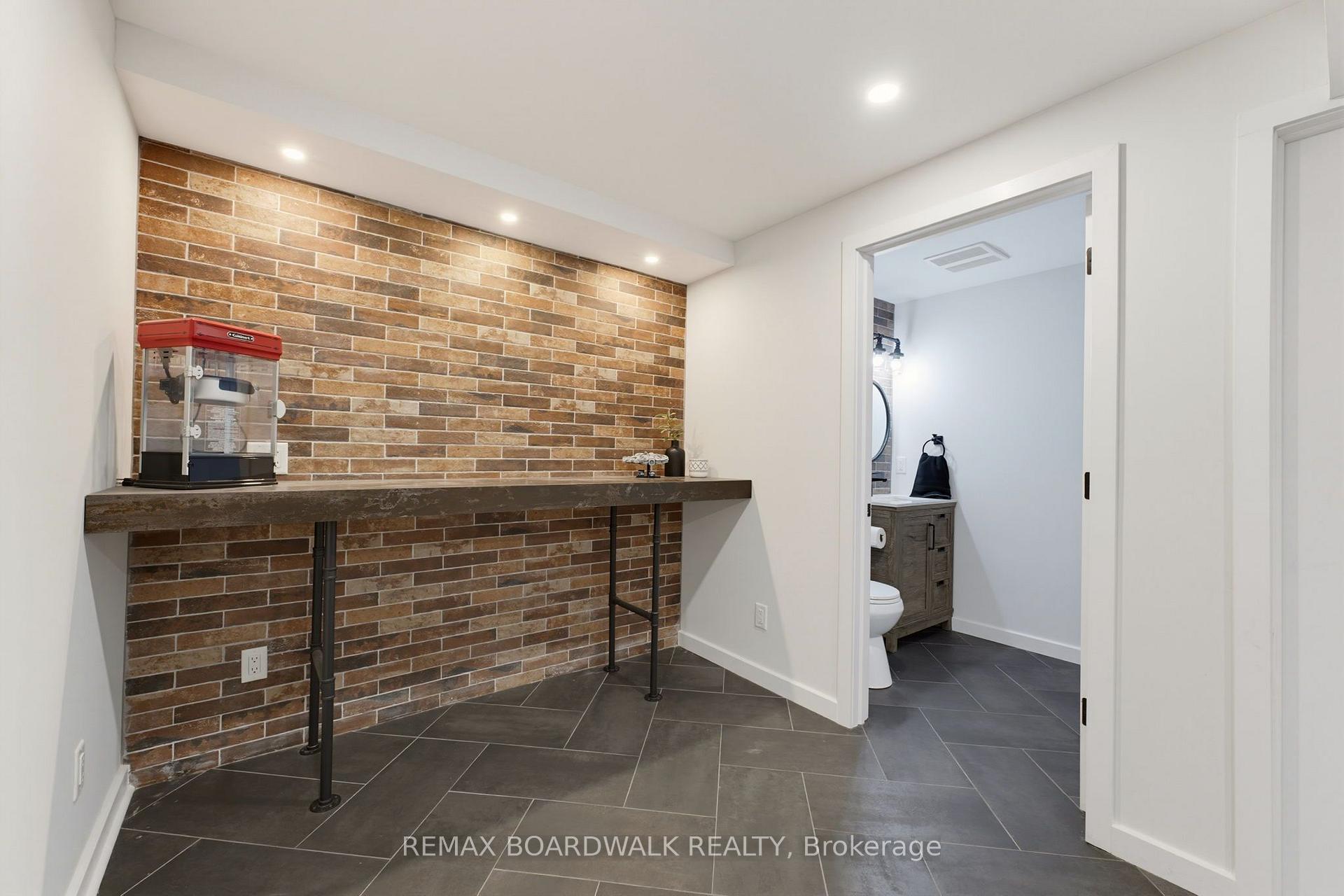 Photo 31 of 224 Skipper Drive, Ottawa, Mahogany Community — HOMEH
