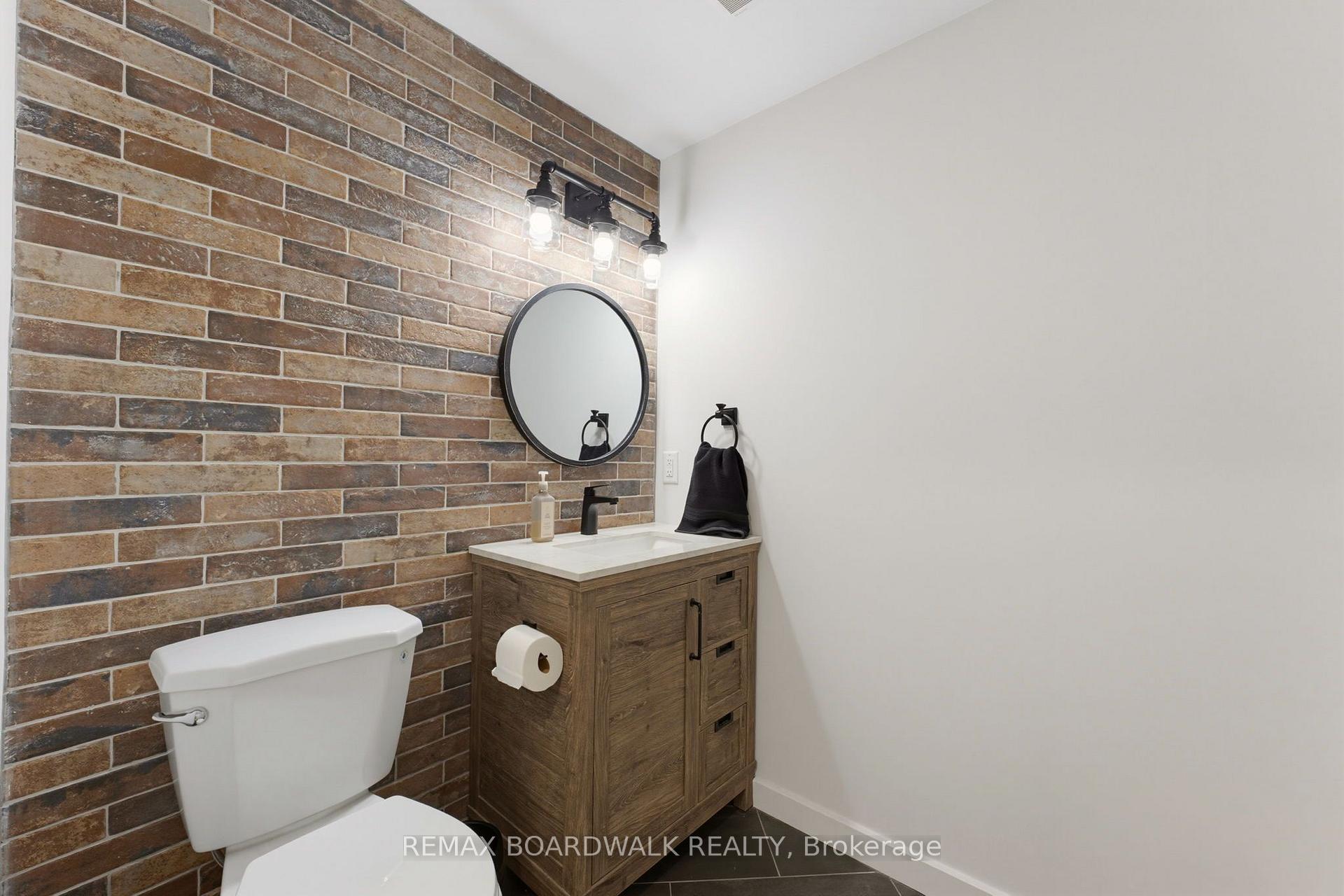 Photo 32 of 224 Skipper Drive, Ottawa, Mahogany Community — HOMEH