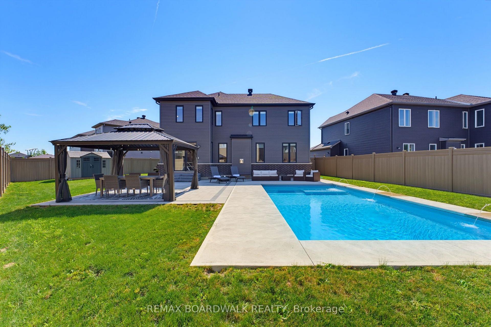 Photo 41 of 224 Skipper Drive, Ottawa, Mahogany Community — HOMEH