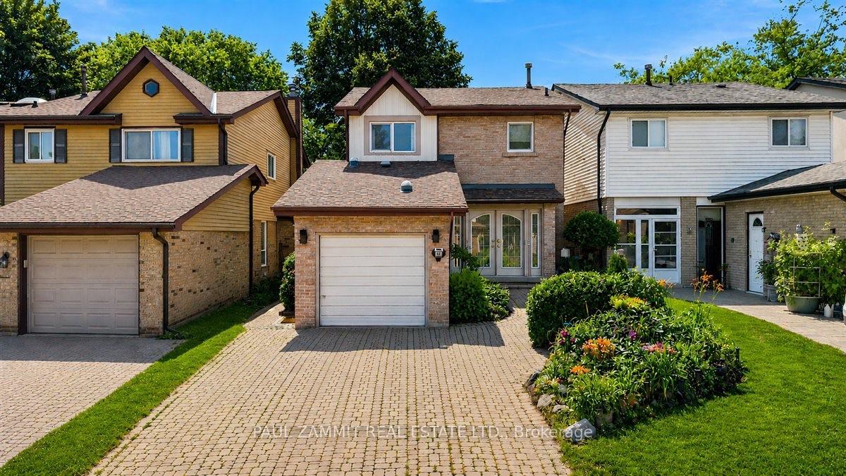 Photo 2 of 12 Kings College Road, Markham, Aileen-Willowbrook — HOMEH
